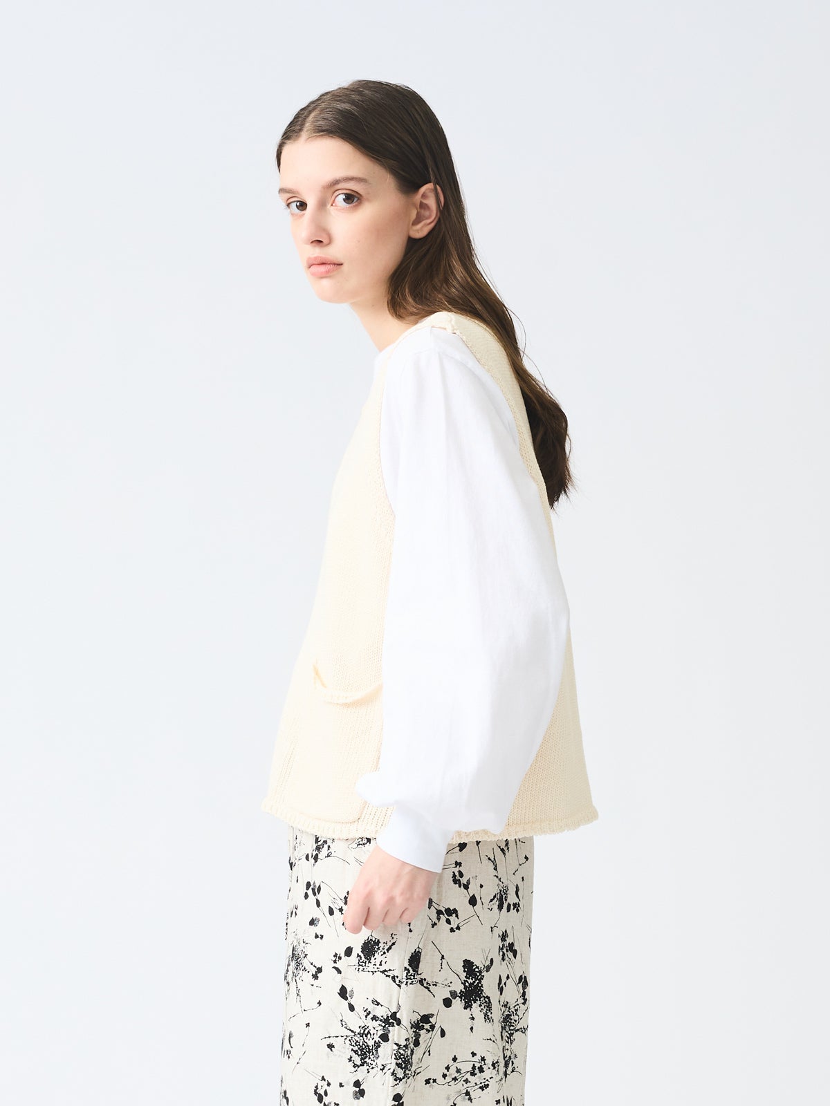 mizuiro ind テープヤーンショートベスト｜ MARcourt ONLINE STORE