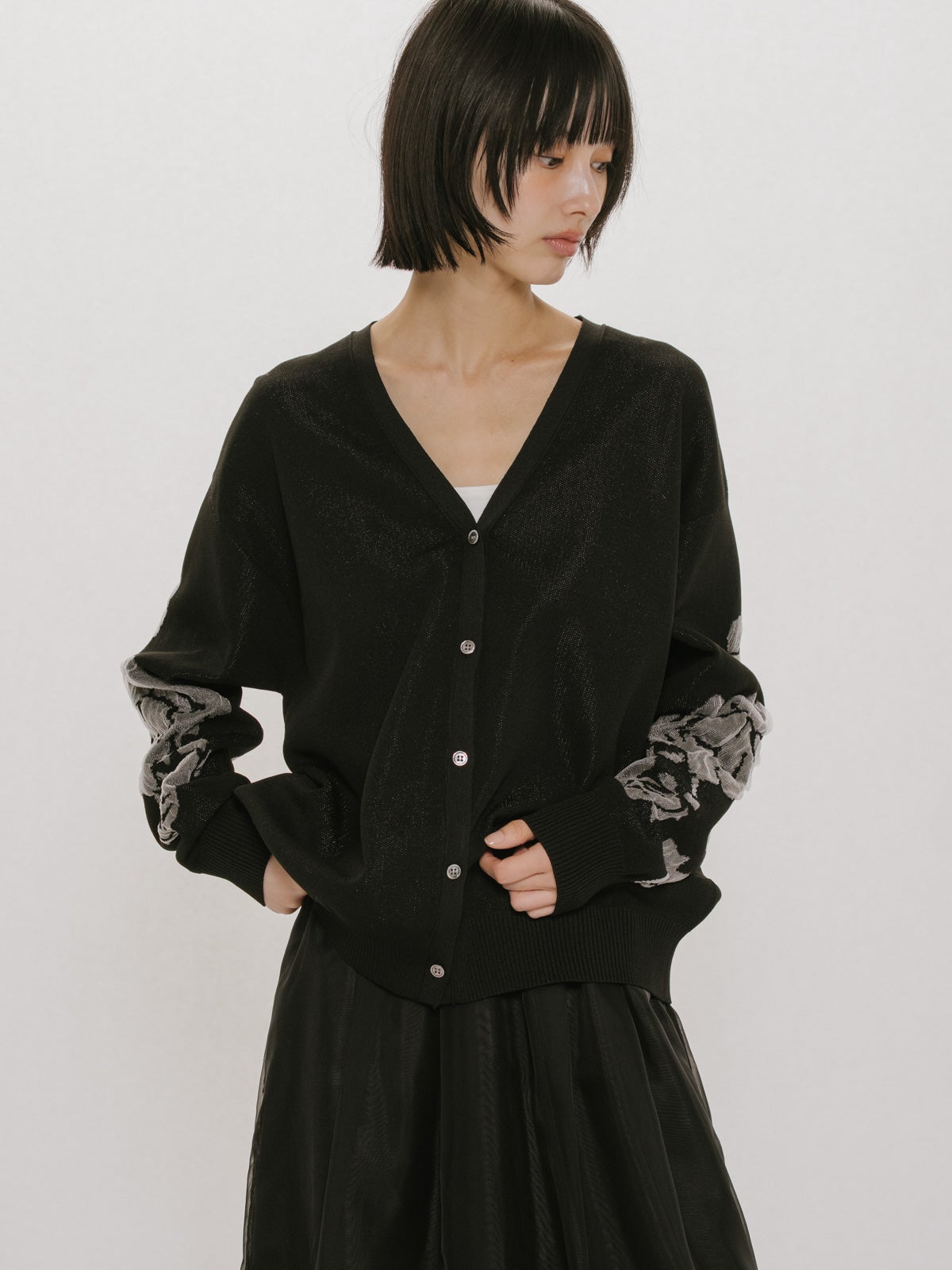 MIDIUMISOLID for Ladies フラワージャカードカーディガン｜ MARcourt
