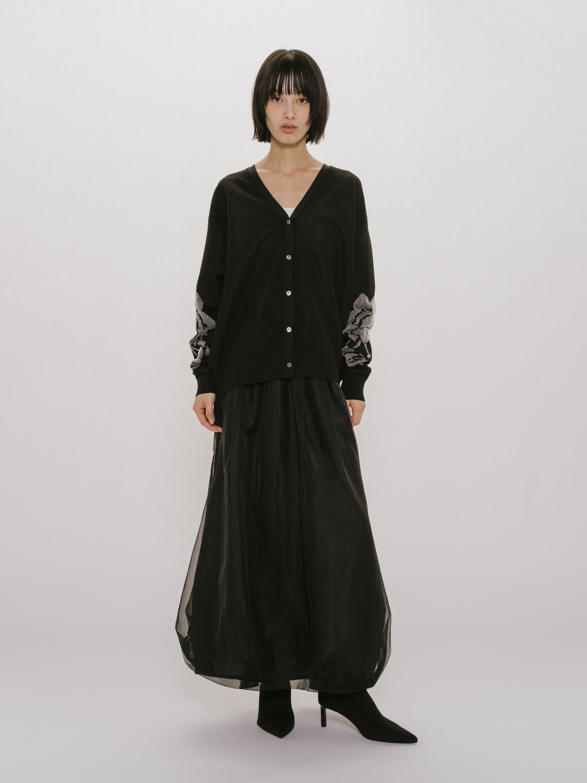 MIDIUMISOLID for Ladies フラワージャカードカーディガン｜ MARcourt