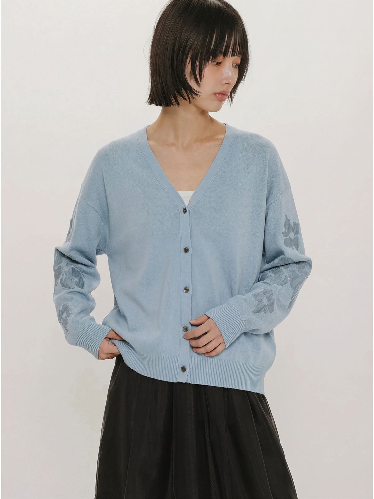 MIDIUMISOLID/ミディウミソリッド ジャカードカーディガン MIDIUMISOLID for Ladies フラワージャカードカーディガン｜ MARcourt