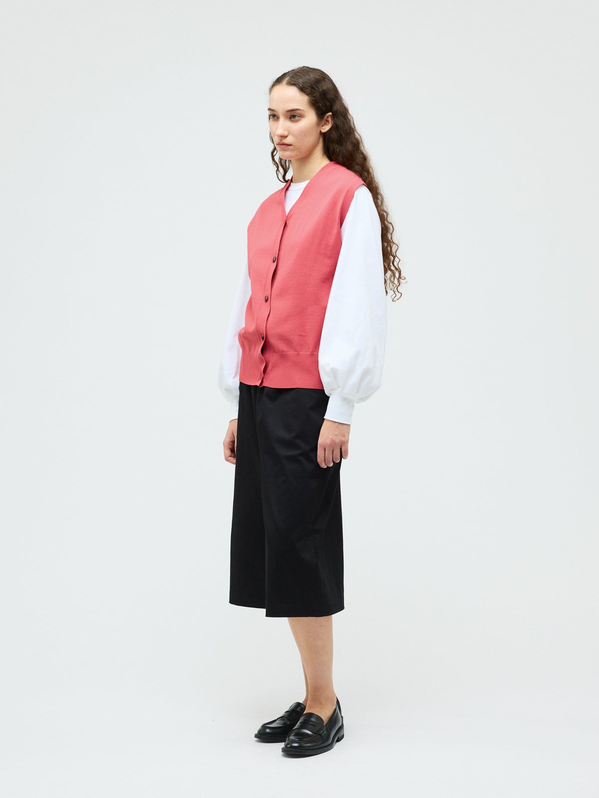 mizuiro ind Vネックベスト｜ MARcourt ONLINE STORE - マーコート