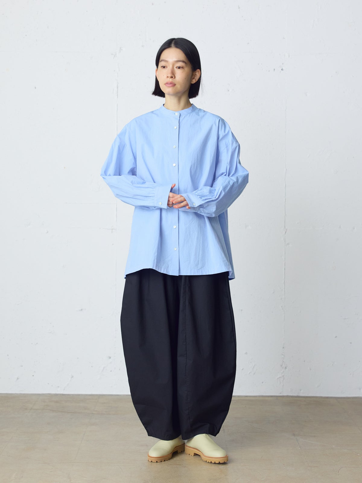 MidiUmi ワイドバックギャザーシャツ｜ MARcourt ONLINE STORE