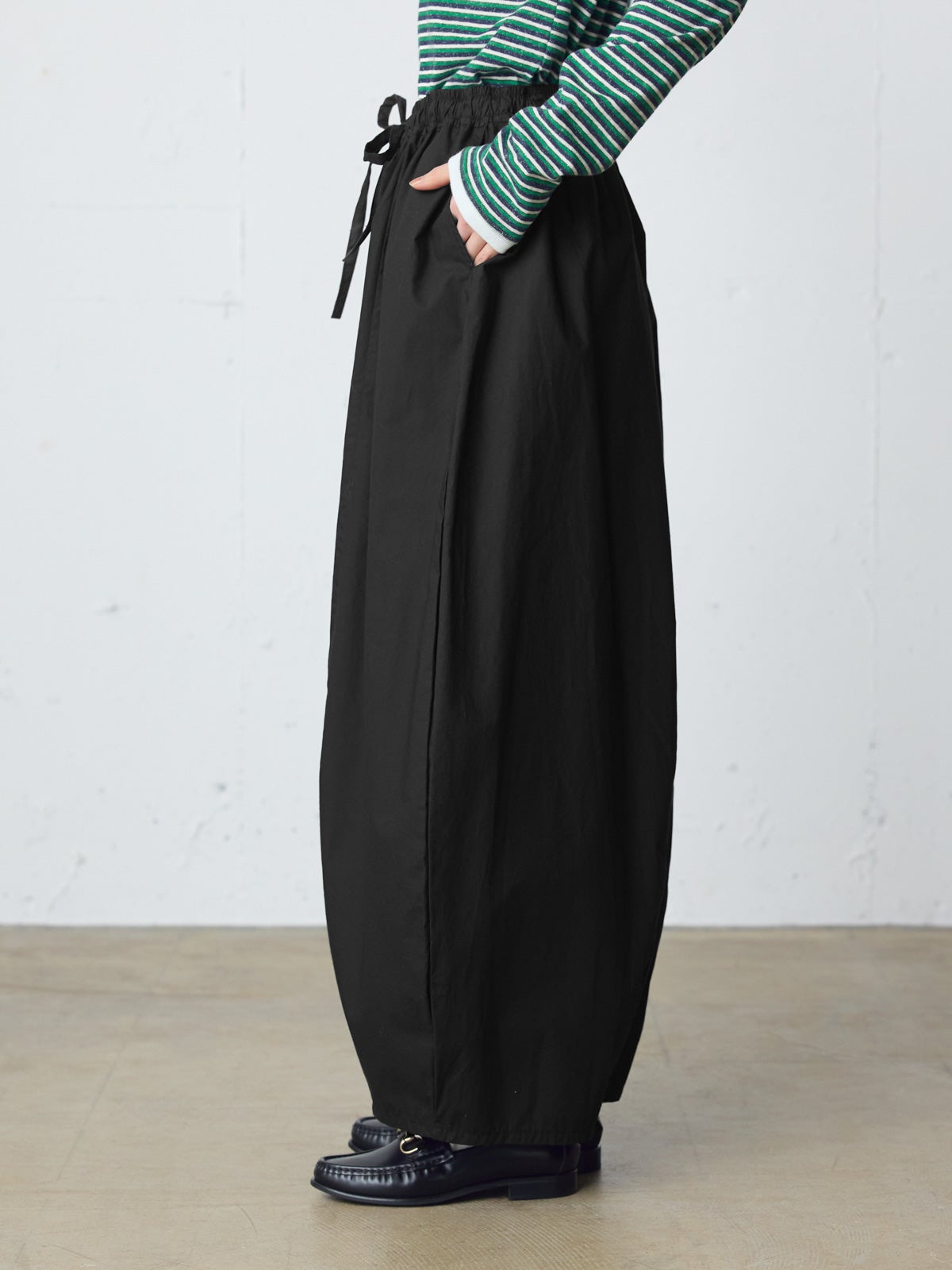 MidiUmi コクーンイージーパンツ｜ MARcourt ONLINE STORE