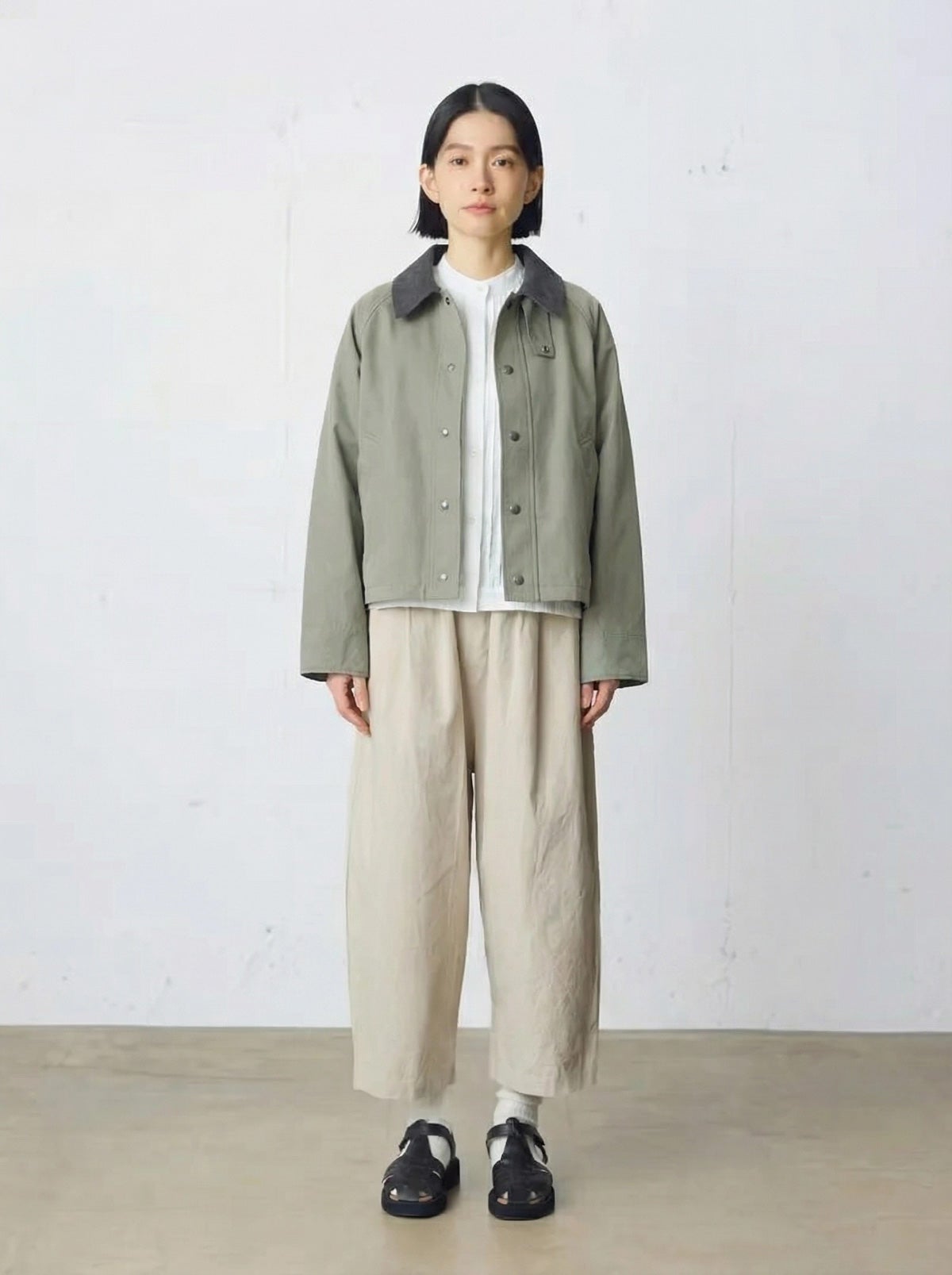 値下げ中ショートテントシルエットハンティングジャケット　ホワイト whyto ホワイト テントライン ジャケット “tent line jacket