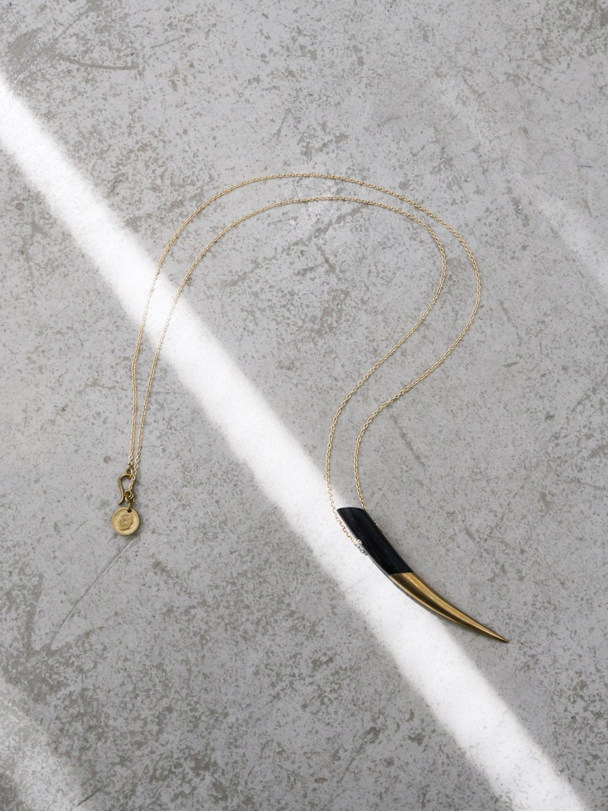 SOKO サークル＆バーモチーフロングネックレス