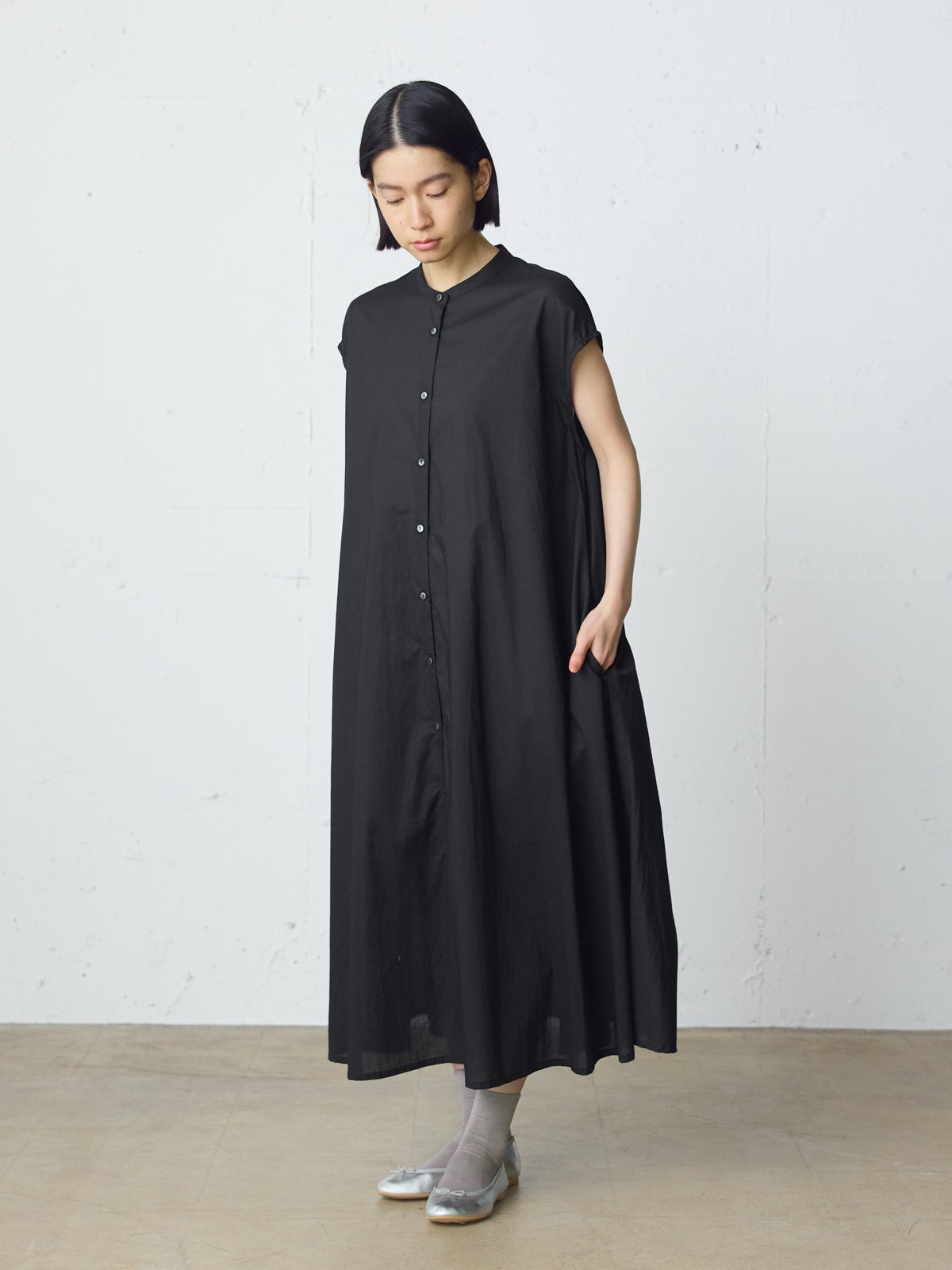 MidiUmi ノースリーブプリーツシャツワンピース｜ MARcourt ONLINE
