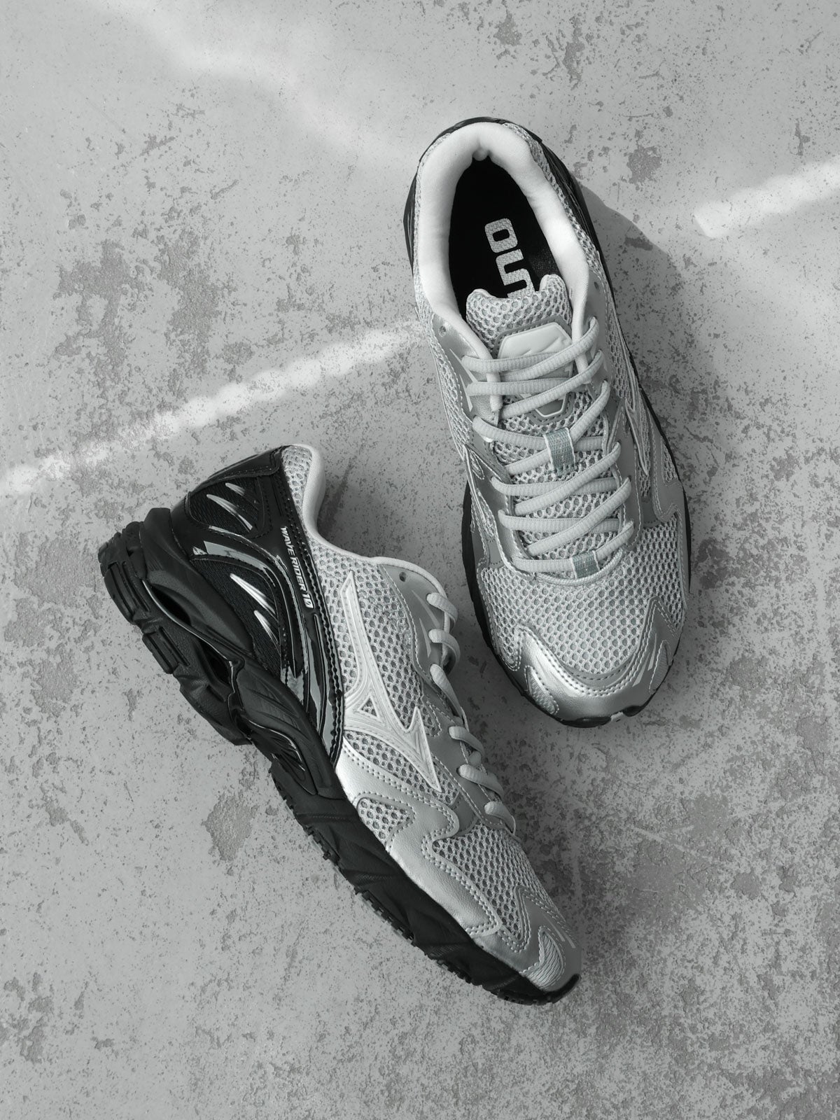 うとうと MIZUNO ウェーブライダー10 (D1GA261602)｜ MARcourt ONLINE STORE