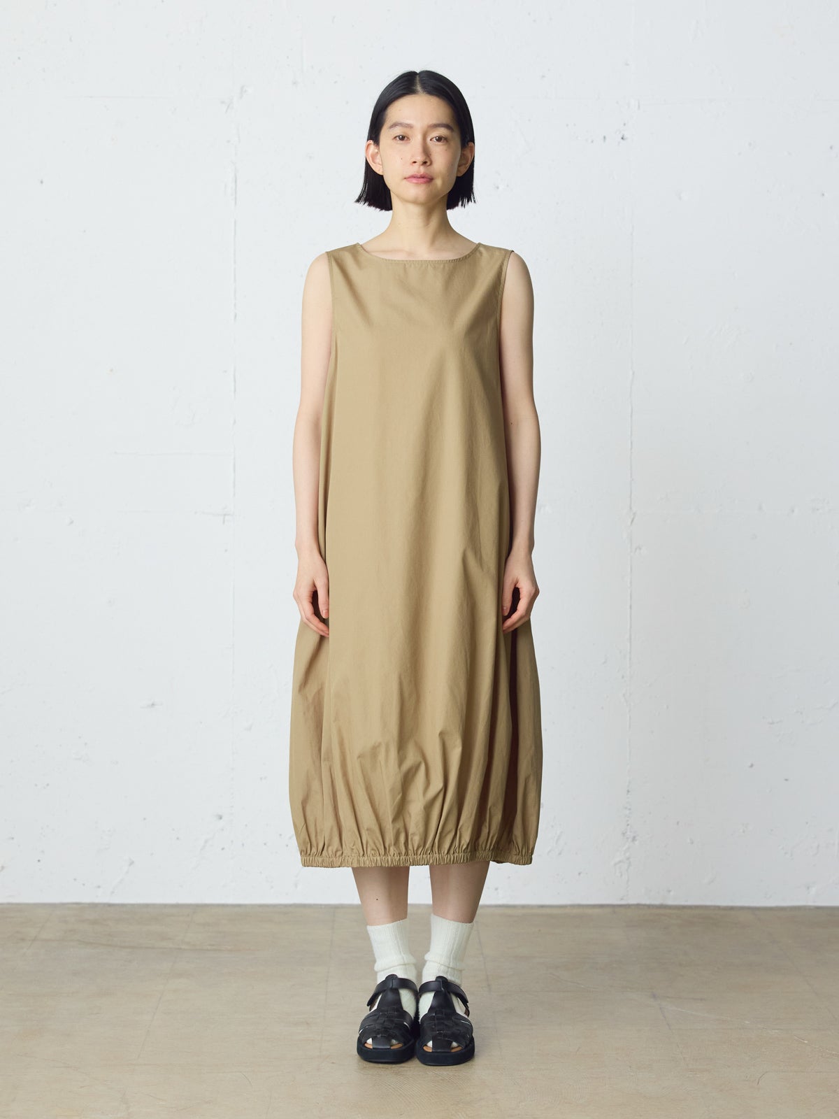 MidiUmi コクーンノースリーブワンピース｜ MARcourt ONLINE STORE