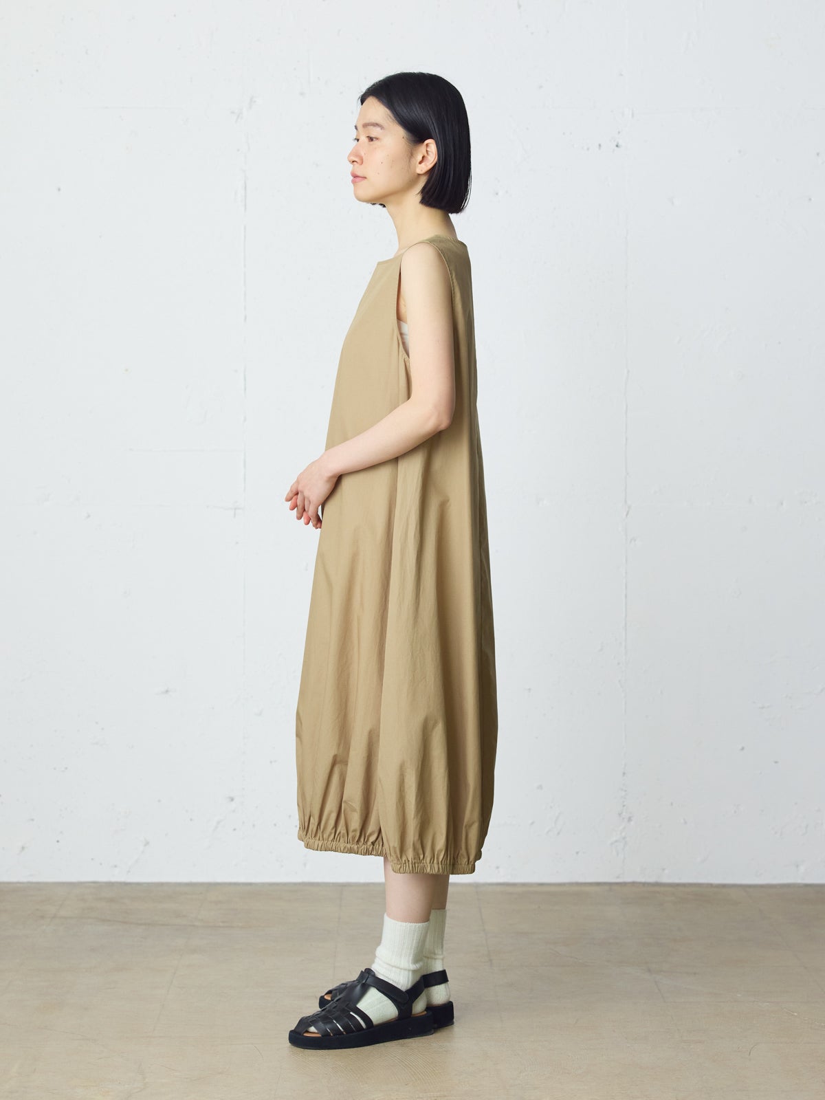 MidiUmi コクーンノースリーブワンピース｜ MARcourt ONLINE STORE