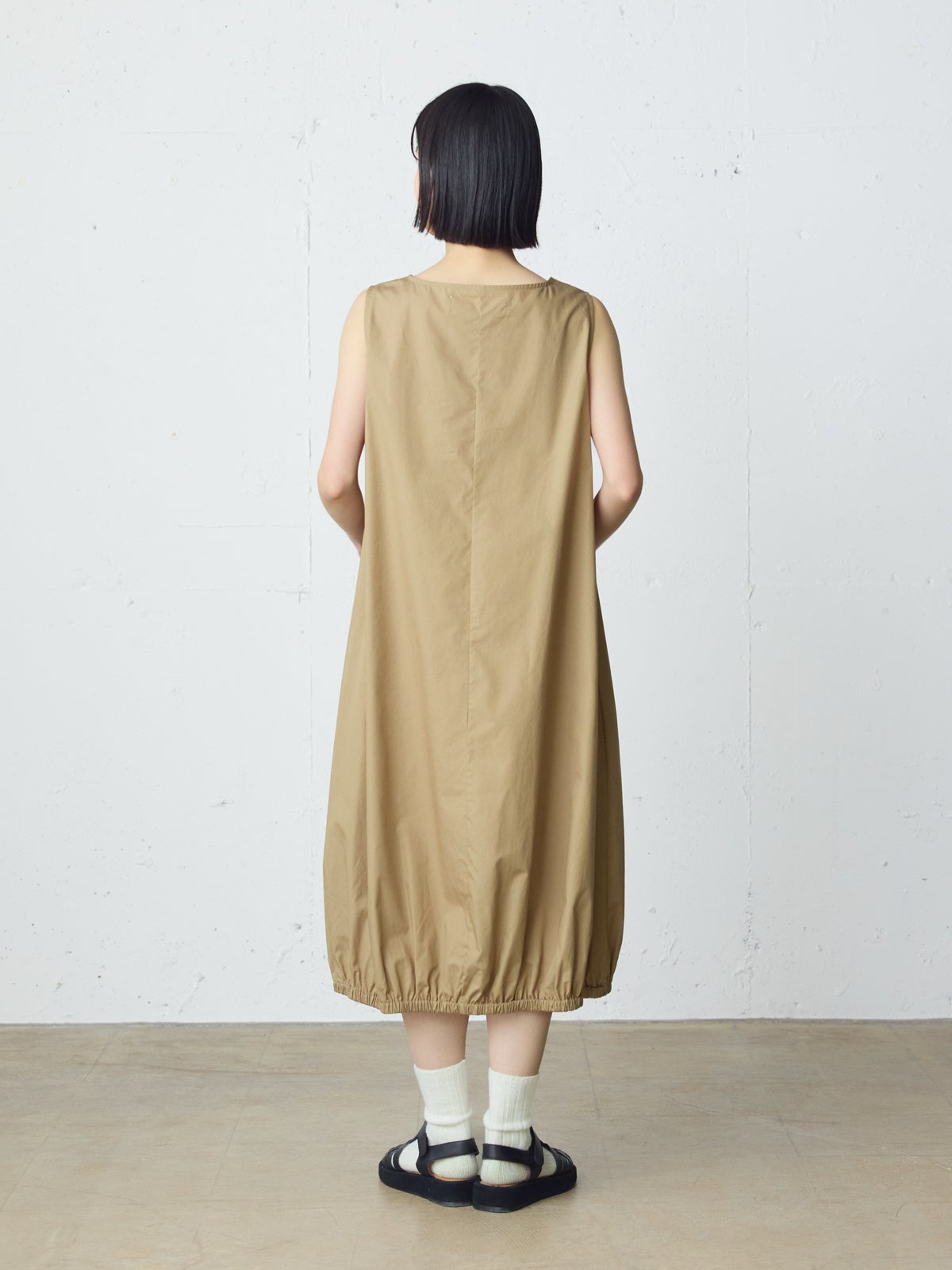 MidiUmi コクーンノースリーブワンピース｜ MARcourt ONLINE STORE