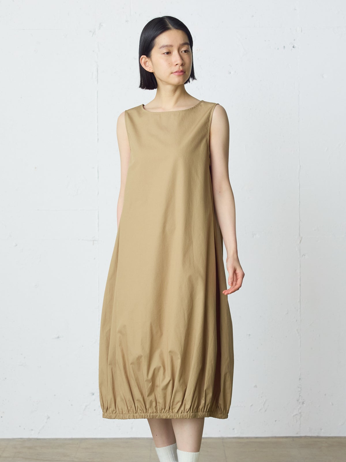 MidiUmi コクーンノースリーブワンピース｜ MARcourt ONLINE STORE