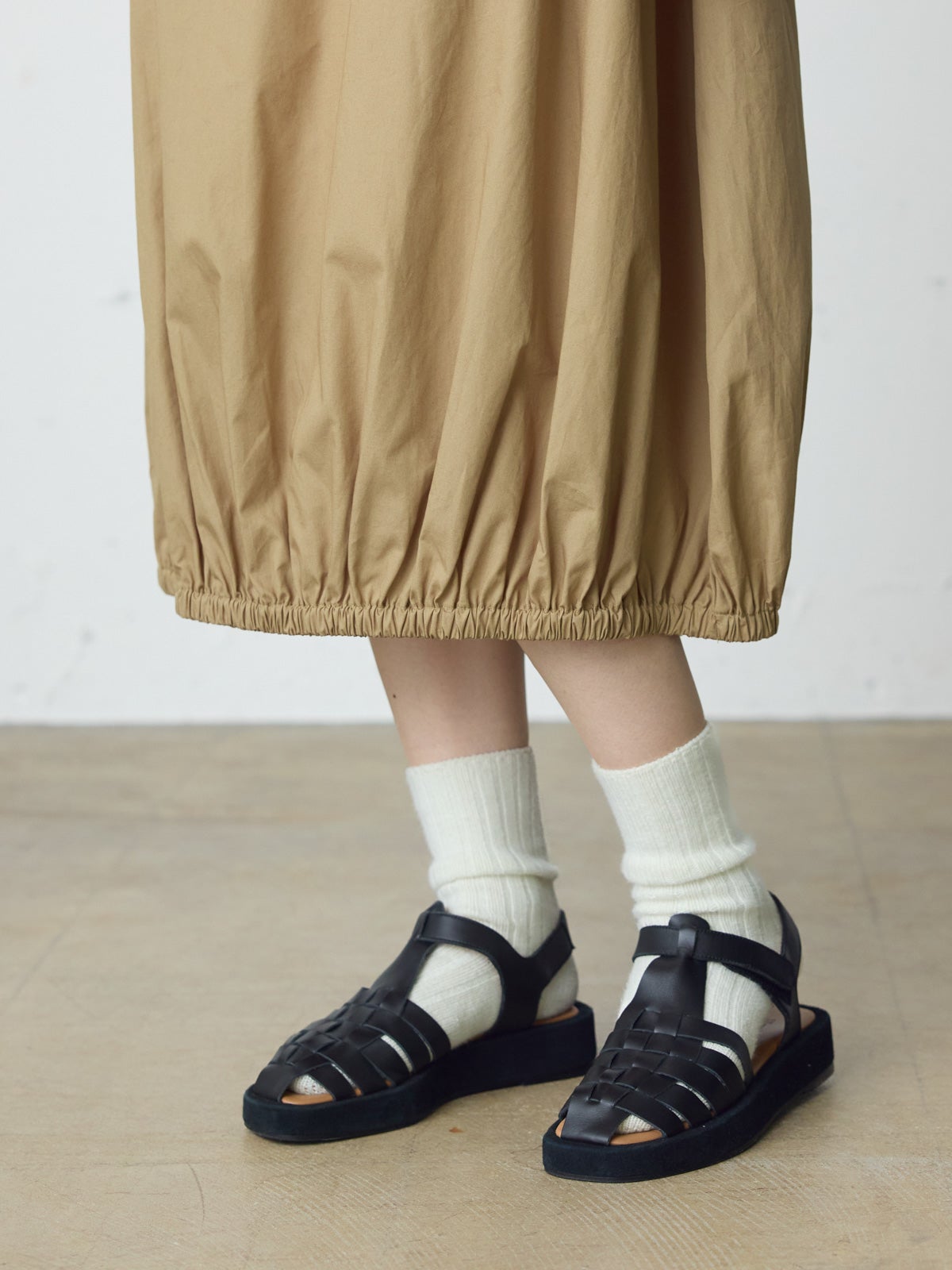 MidiUmi コクーンノースリーブワンピース｜ MARcourt ONLINE STORE