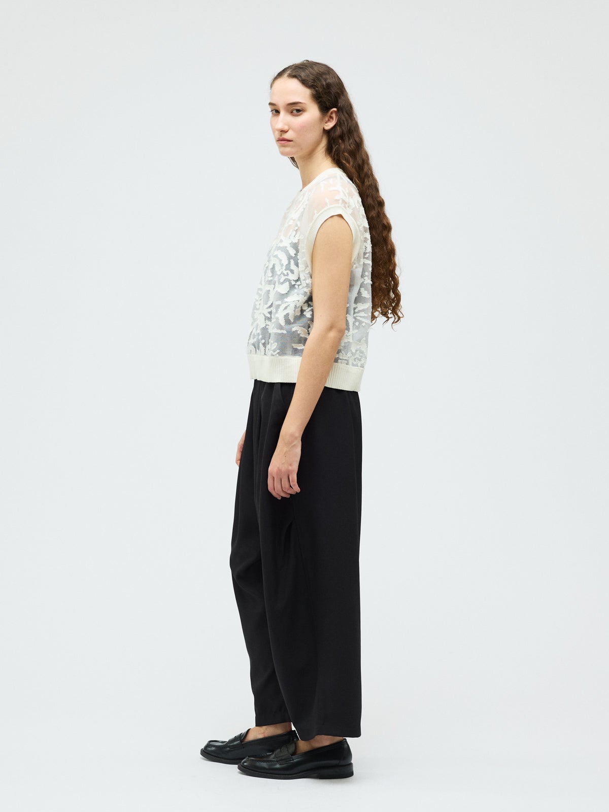 mizuiro ind メッシュ刺繍ショートベスト｜ MARcourt ONLINE STORE