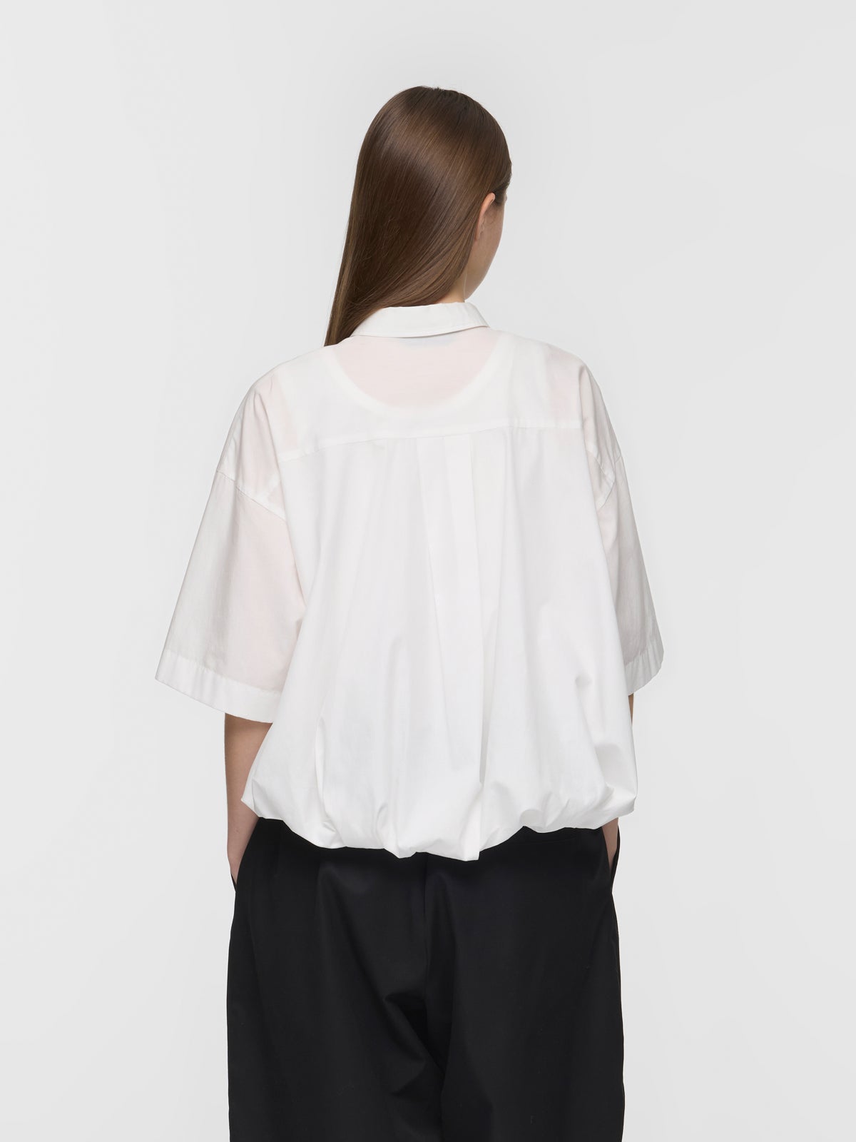 ホワイト コットン バルーンスリーブ シャツ（mizuiroind） mizuiro ind ハーフスリーブバルーンシャツ｜ MARcourt ONLINE STORE