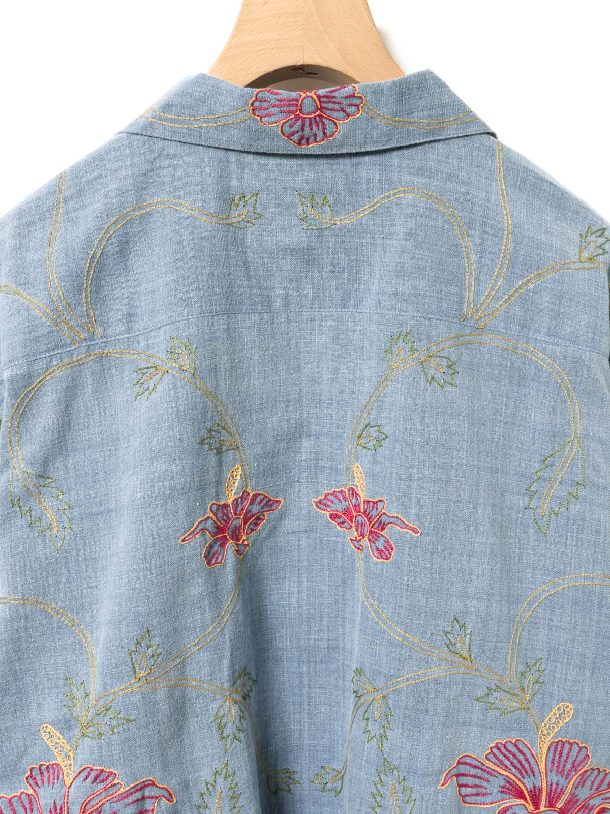 MARMARMAR ハンドフラワー刺繍シャツ| MARcourt ONLINE STORE MARMARMAR ハンドフラワー刺繍シャツ| MARcourt ONLINE STORE