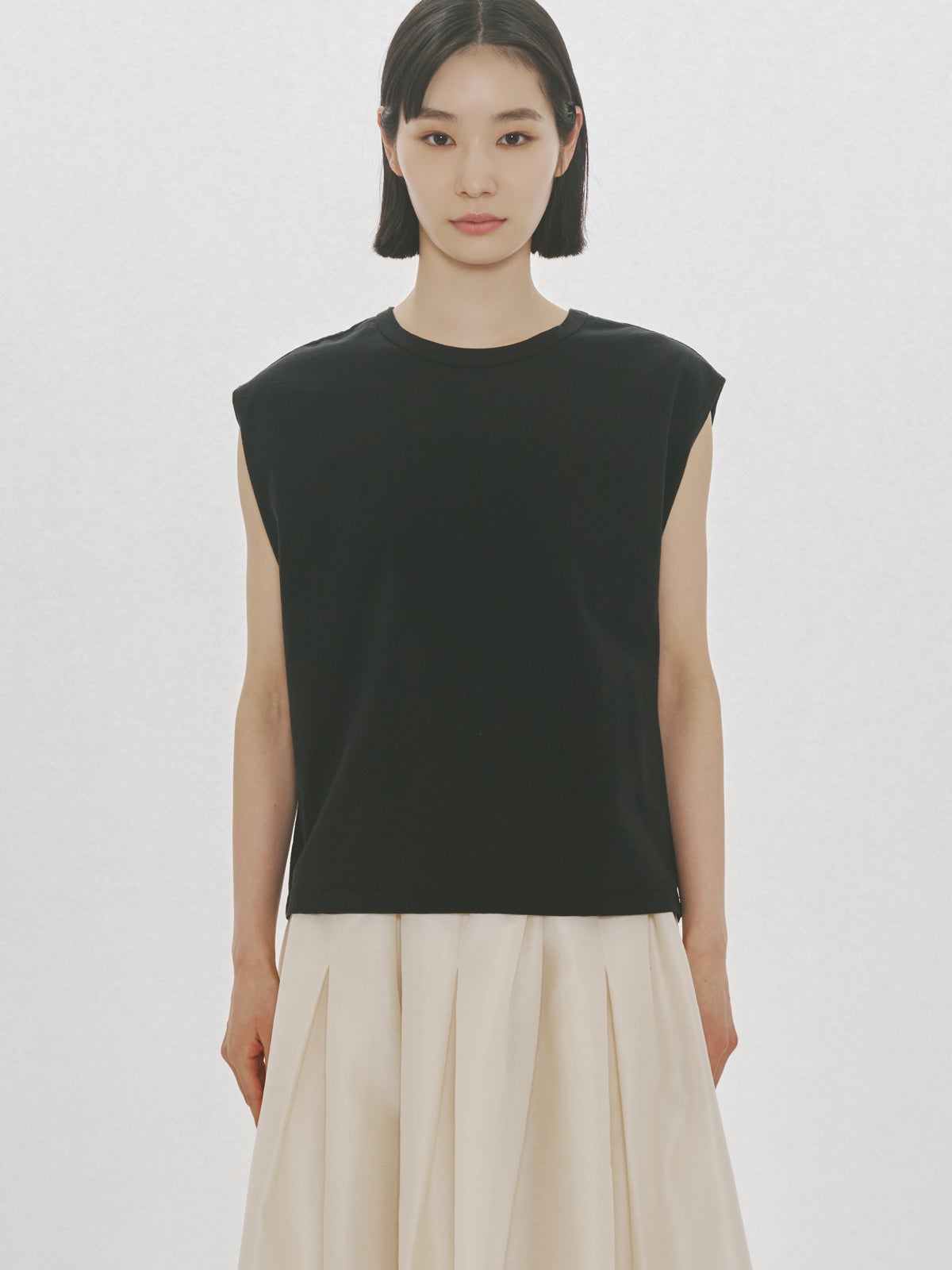 MIDIUMISOLID for Ladies ノースリーブアシンメトリープリーツシャツ
