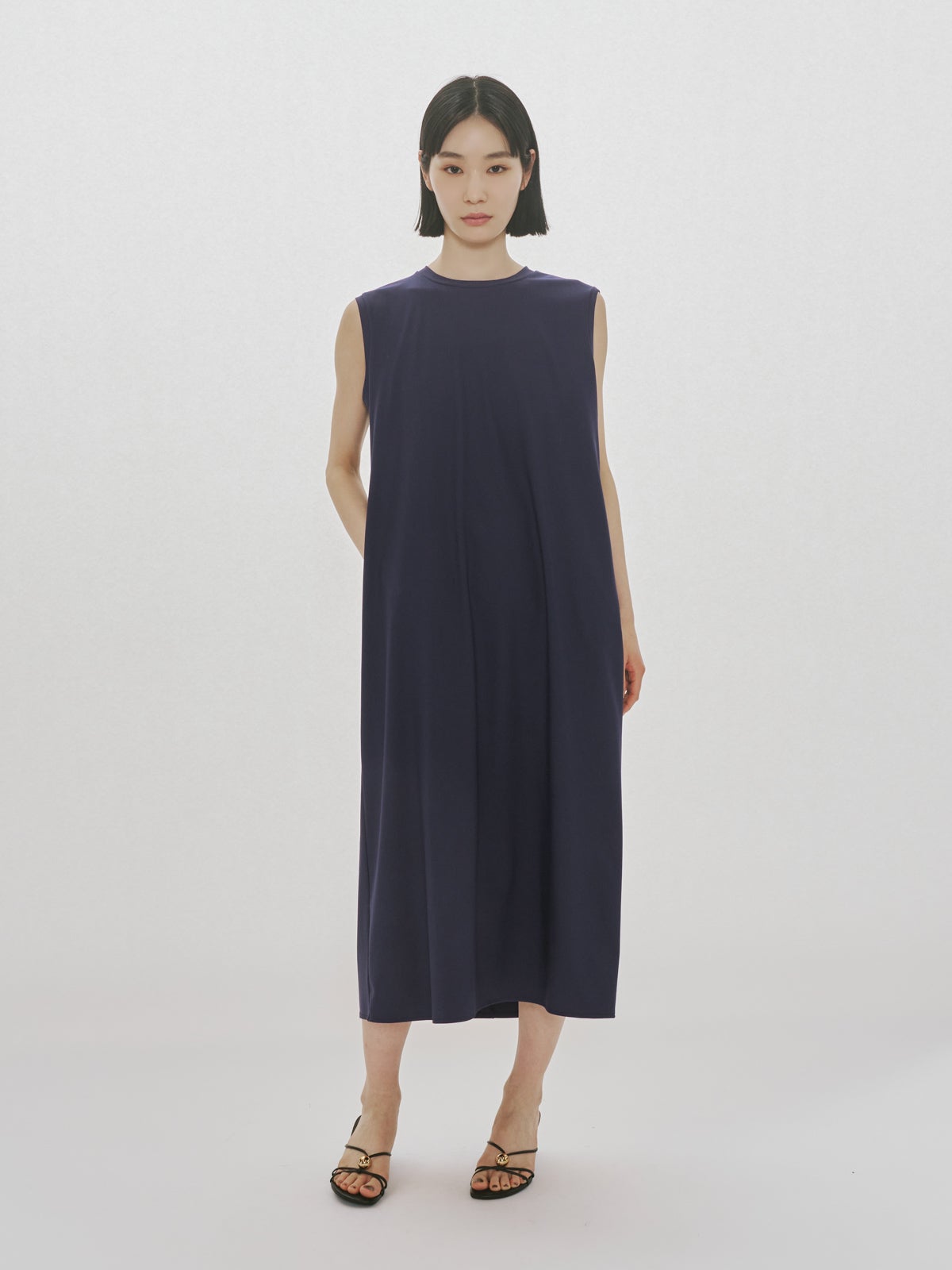 MIDIUMISOLID for Ladies エッセンシャルバックタックドレス