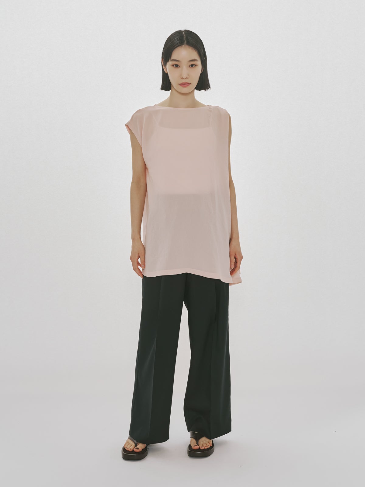 MIDIUMISOLID for Ladies エッセンシャルフレアパンツ｜ MARcourt