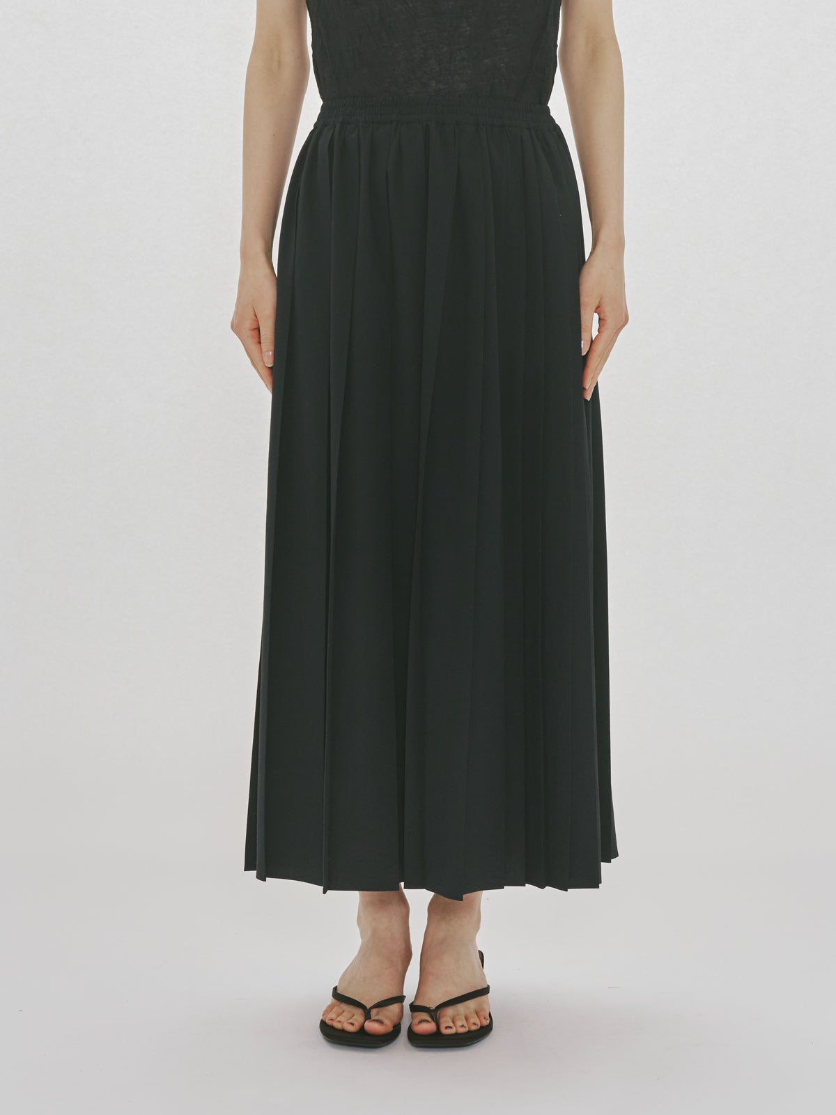 MIDIUMISOLID for Ladies アシンメトリープリーツスカート｜ MARcourt