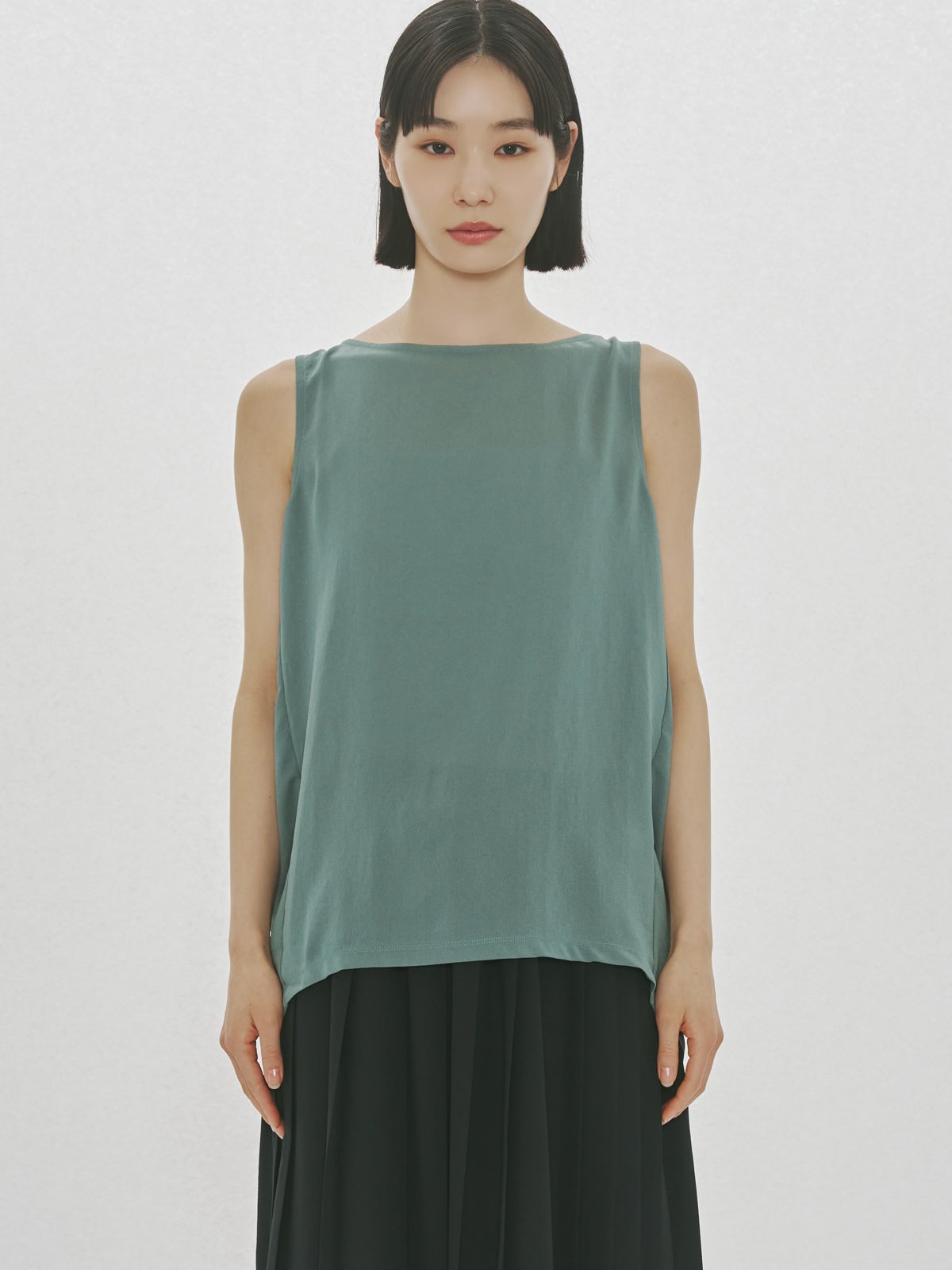 MIDIUMISOLID for Ladies ノースリーブタックワイドプルオーバー