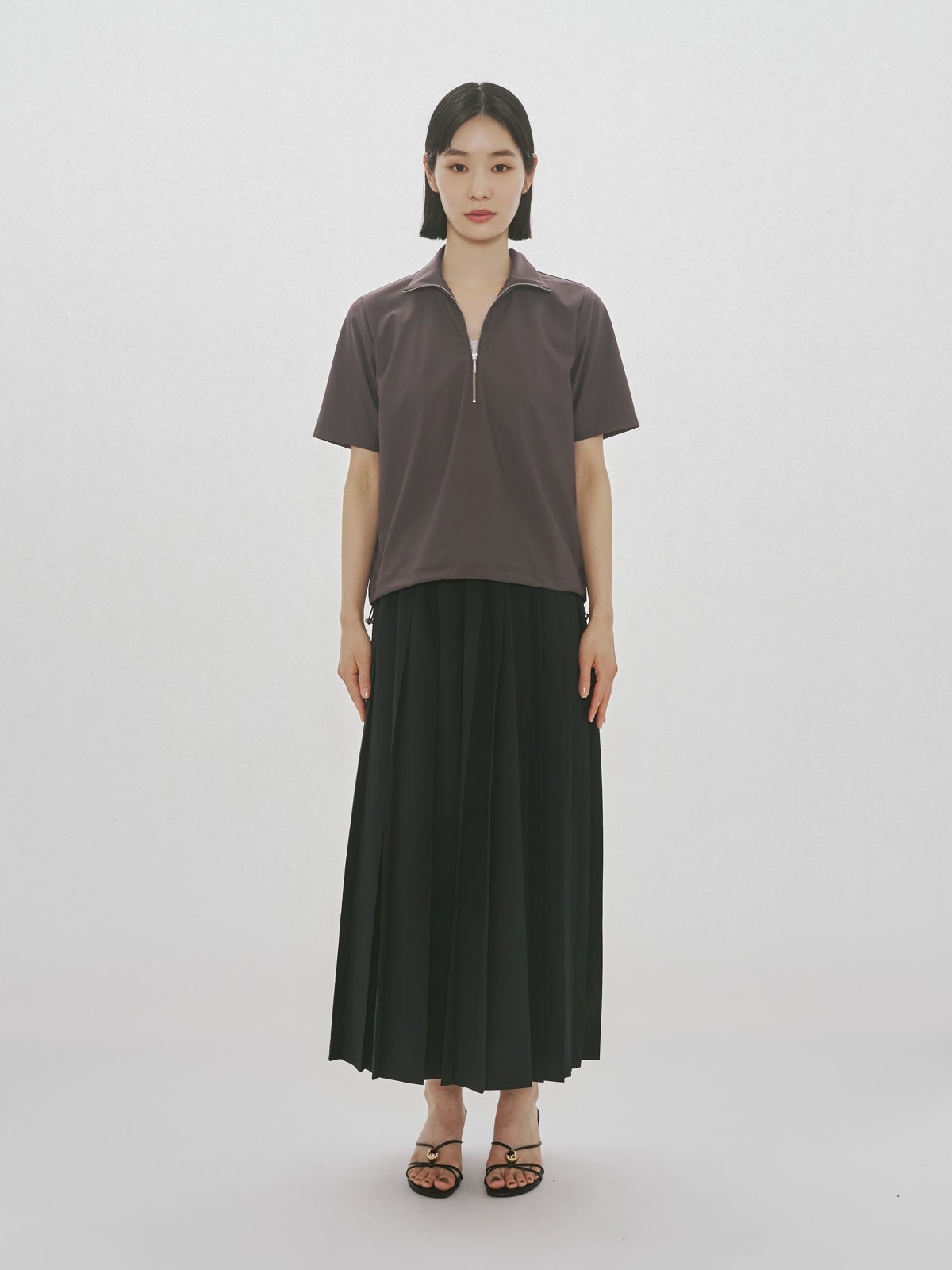 MIDIUMISOLID for Ladies エッセンシャルジップネックトップス