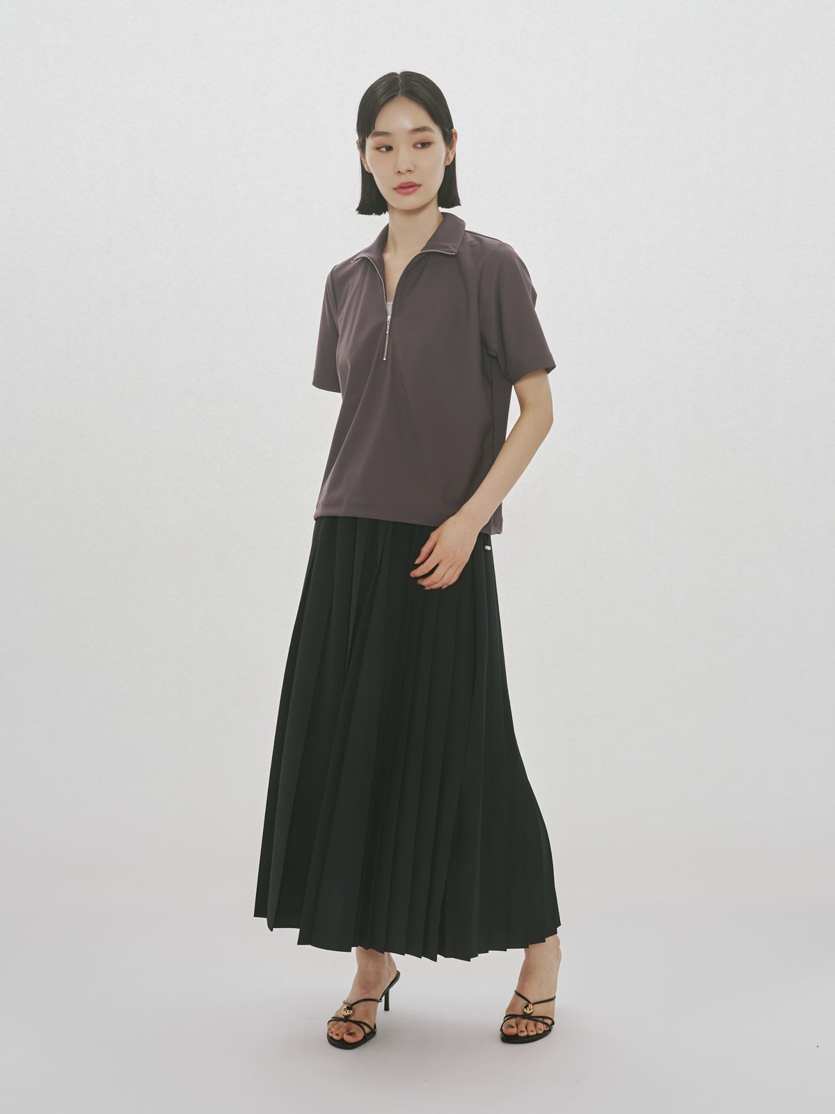 MIDIUMISOLID for Ladies エッセンシャルジップネックトップス