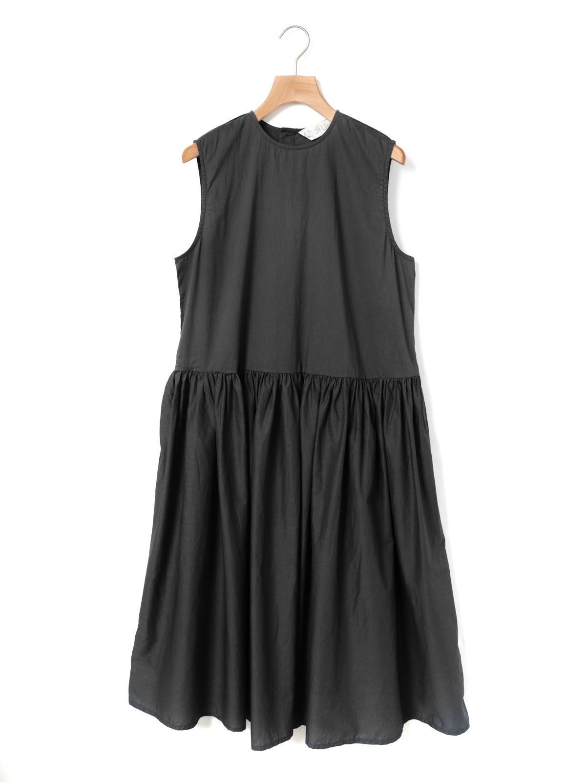 MidiUmi ギャザーノースリーブワンピース｜ MARcourt ONLINE STORE