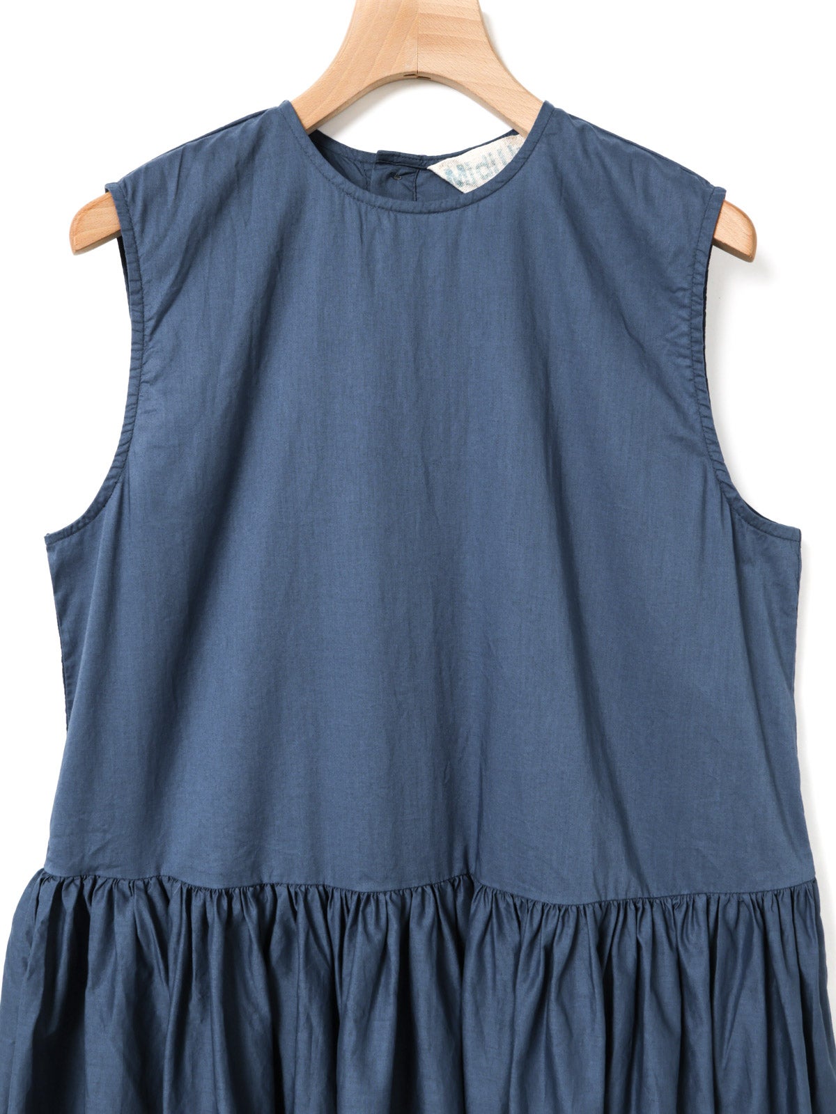 MidiUmi ギャザーノースリーブワンピース｜ MARcourt ONLINE STORE