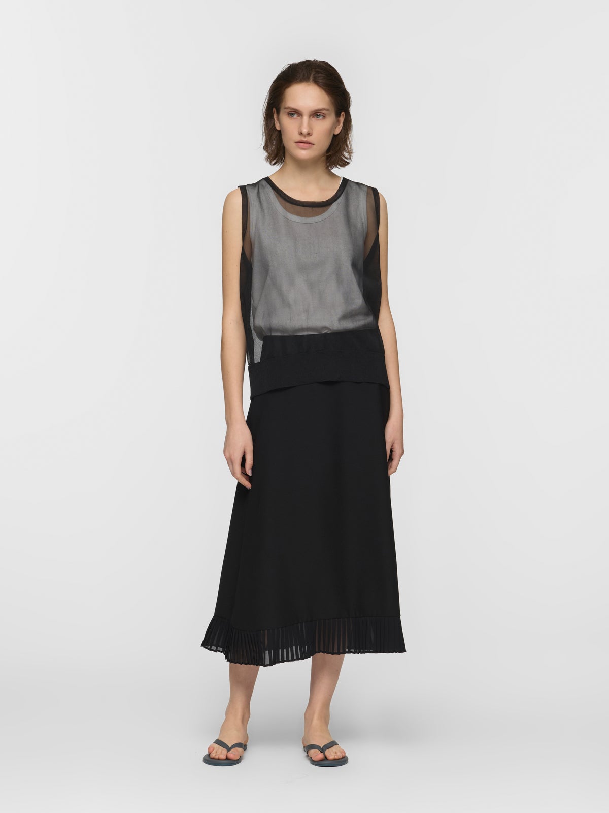 mizuiro ind クルーネックベスト｜ MARcourt ONLINE STORE