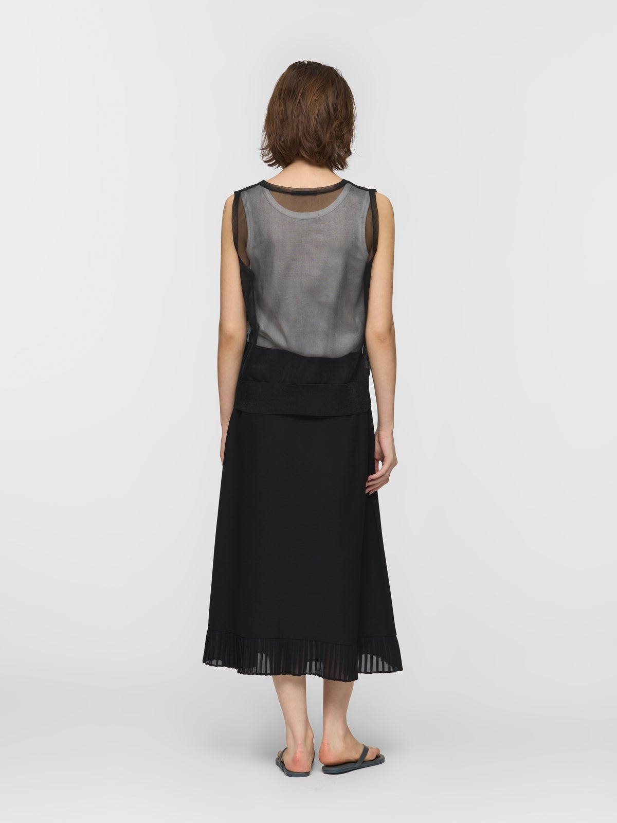 mizuiro ind クルーネックベスト｜ MARcourt ONLINE STORE
