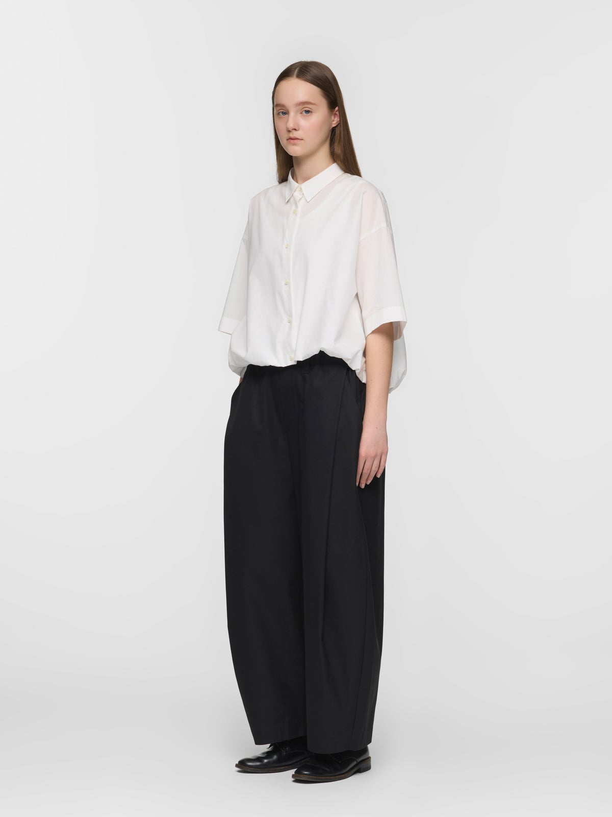 ぬっこ mizuiro ind タックコクーンスラックス｜ MARcourt ONLINE STORE