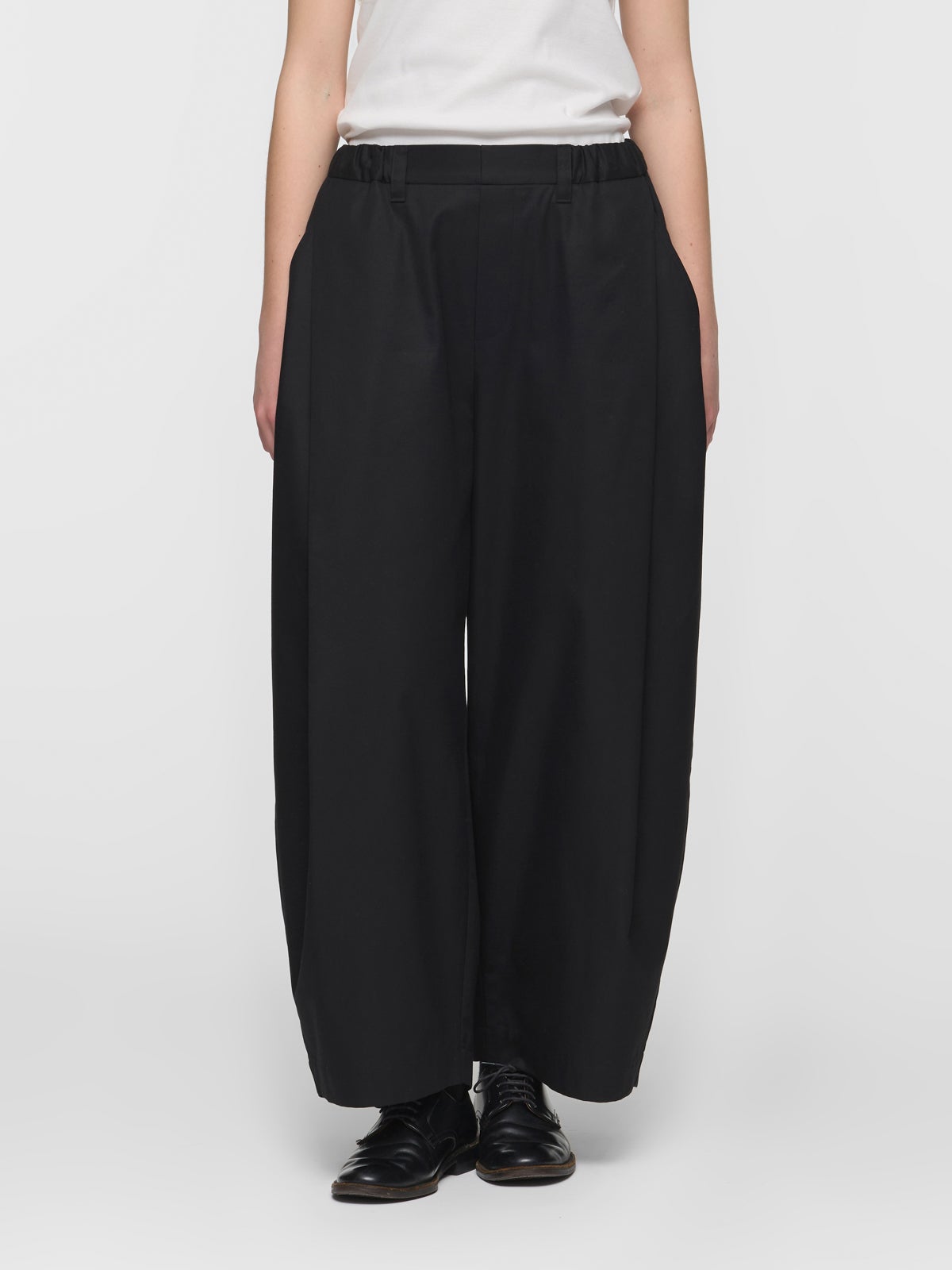 mizuiro ind タックコクーンスラックス｜ MARcourt ONLINE STORE