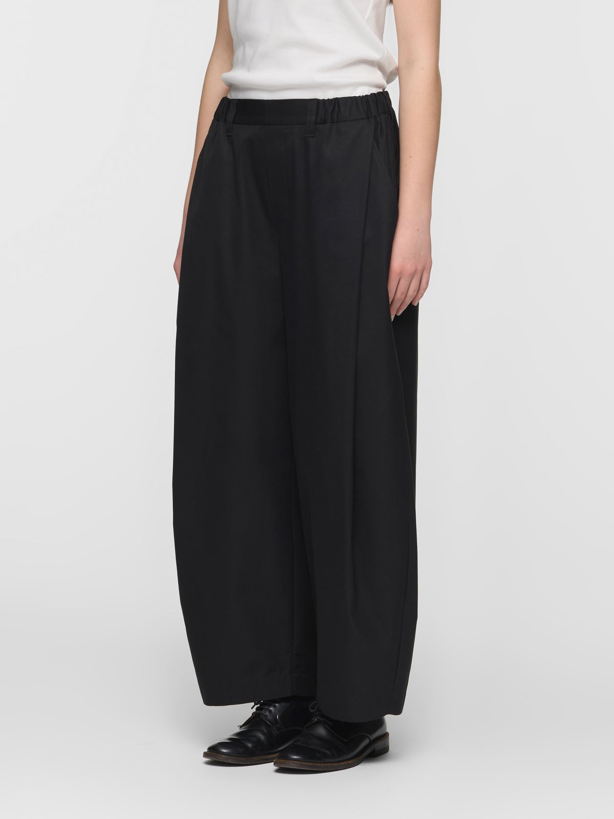 mizuiro ind タックコクーンスラックス｜ MARcourt ONLINE STORE