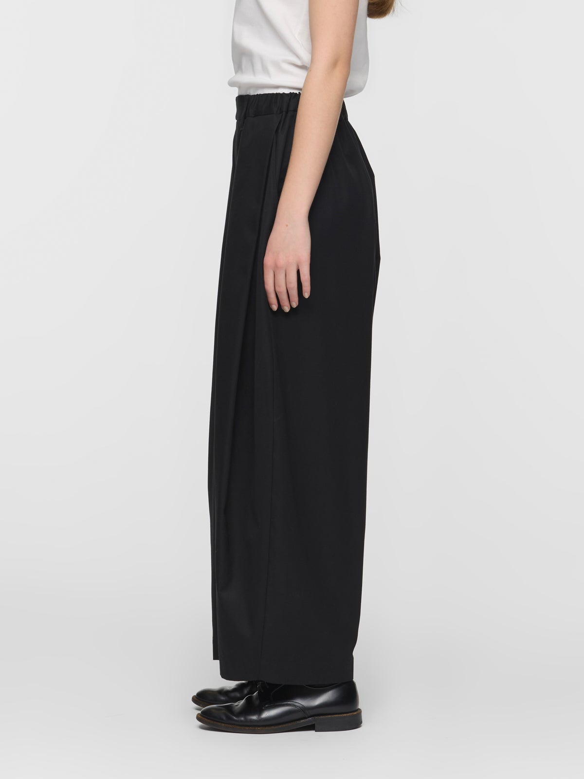 mizuiro ind タックコクーンスラックス｜ MARcourt ONLINE STORE