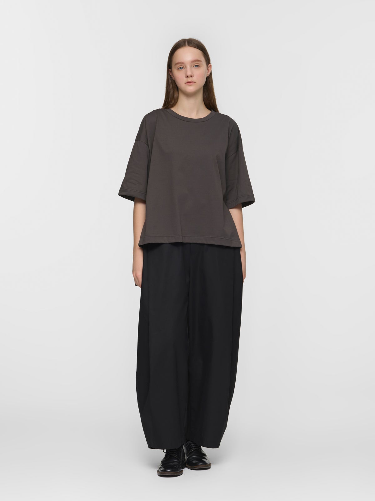 mizuiro ind タックコクーンスラックス｜ MARcourt ONLINE STORE
