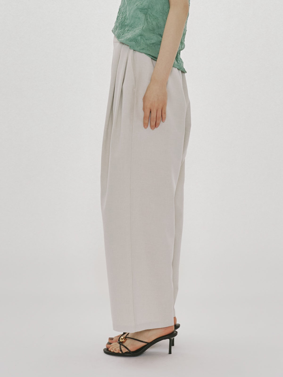 MIDIUMISOLID for Ladies タックイージーパンツ｜ MARcourt ONLINE