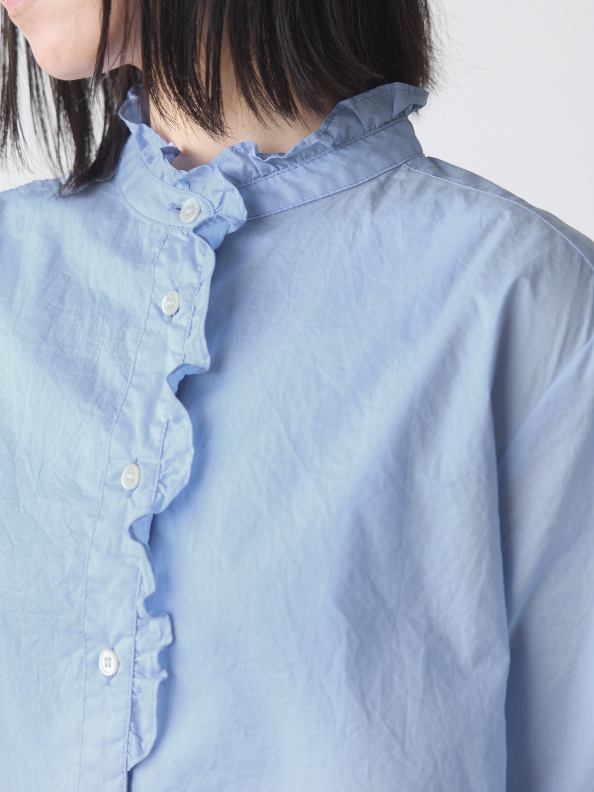 MidiUmi ハースリーブフロントハーフフリルシャツ｜ MARcourt ONLINE