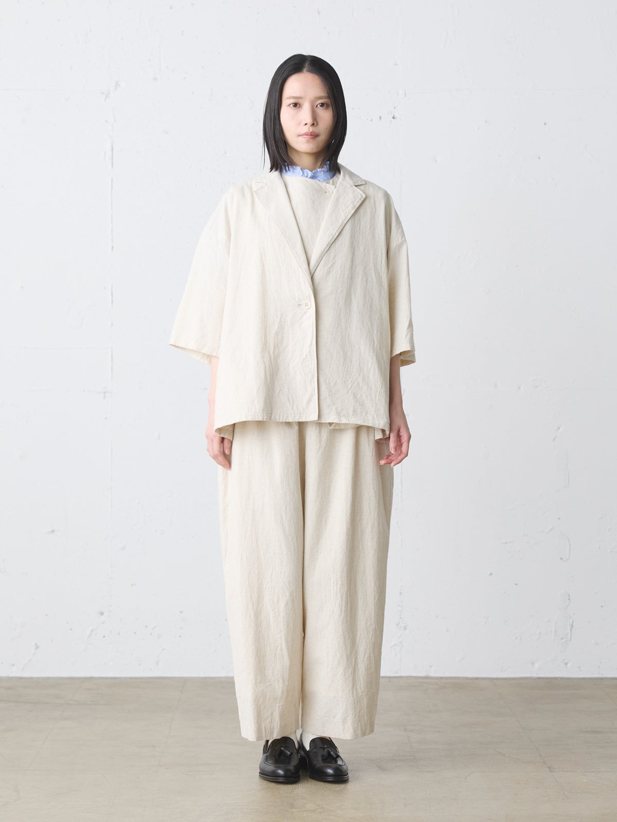 MidiUmi ハースリーブフロントハーフフリルシャツ｜ MARcourt ONLINE
