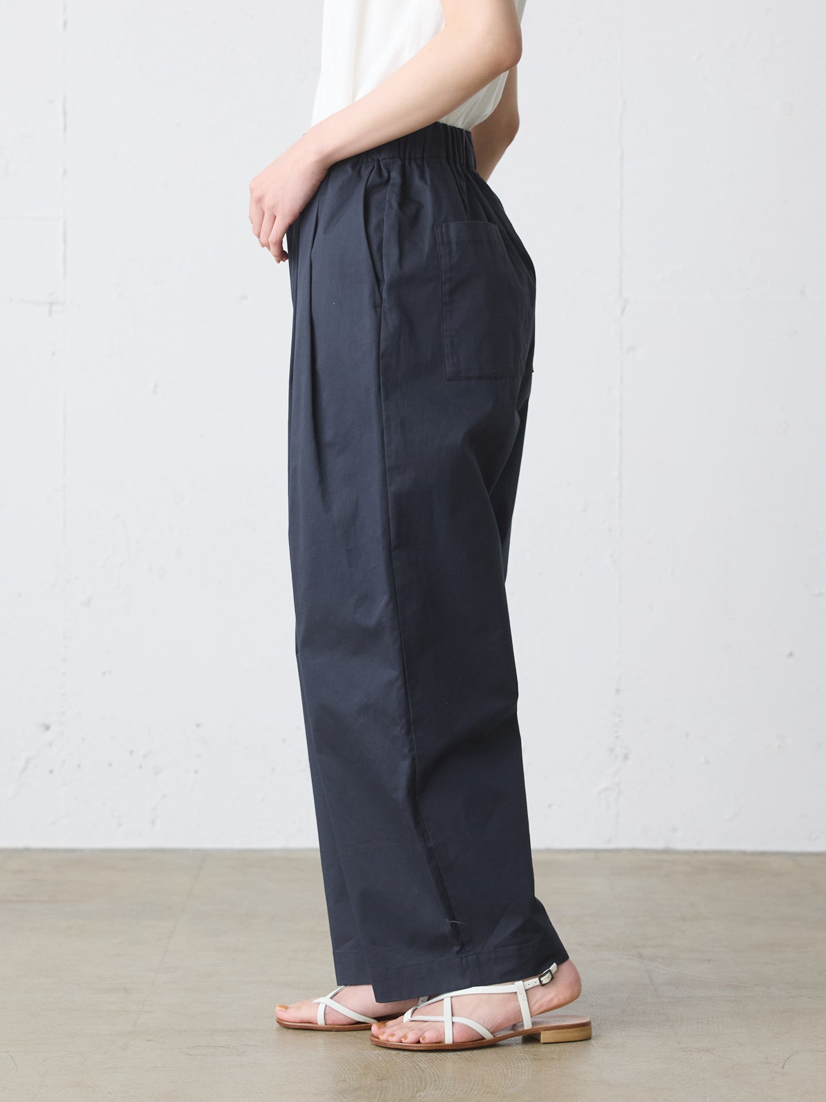 黒魅ページ MidiUmi カラータックイージーパンツ｜ MARcourt ONLINE STORE