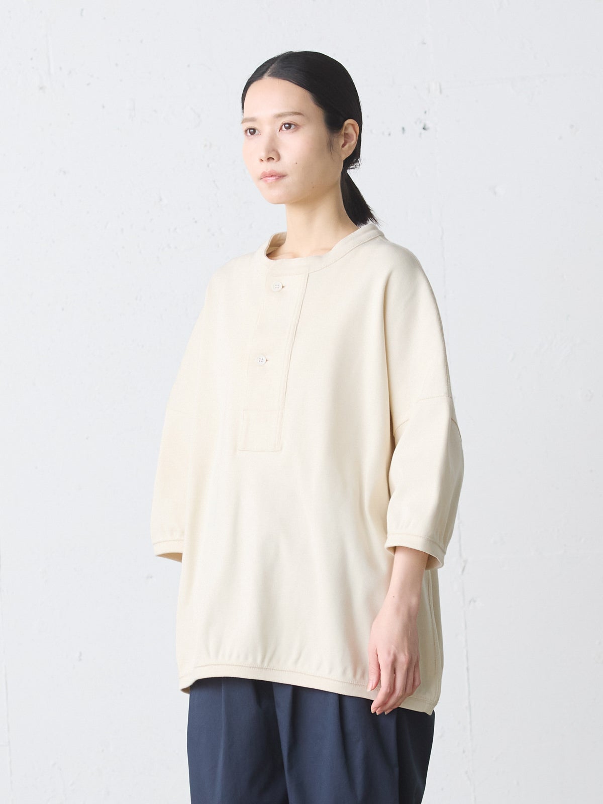 MidiUmi ヘンリーネックプルオーバー｜ MARcourt ONLINE STORE