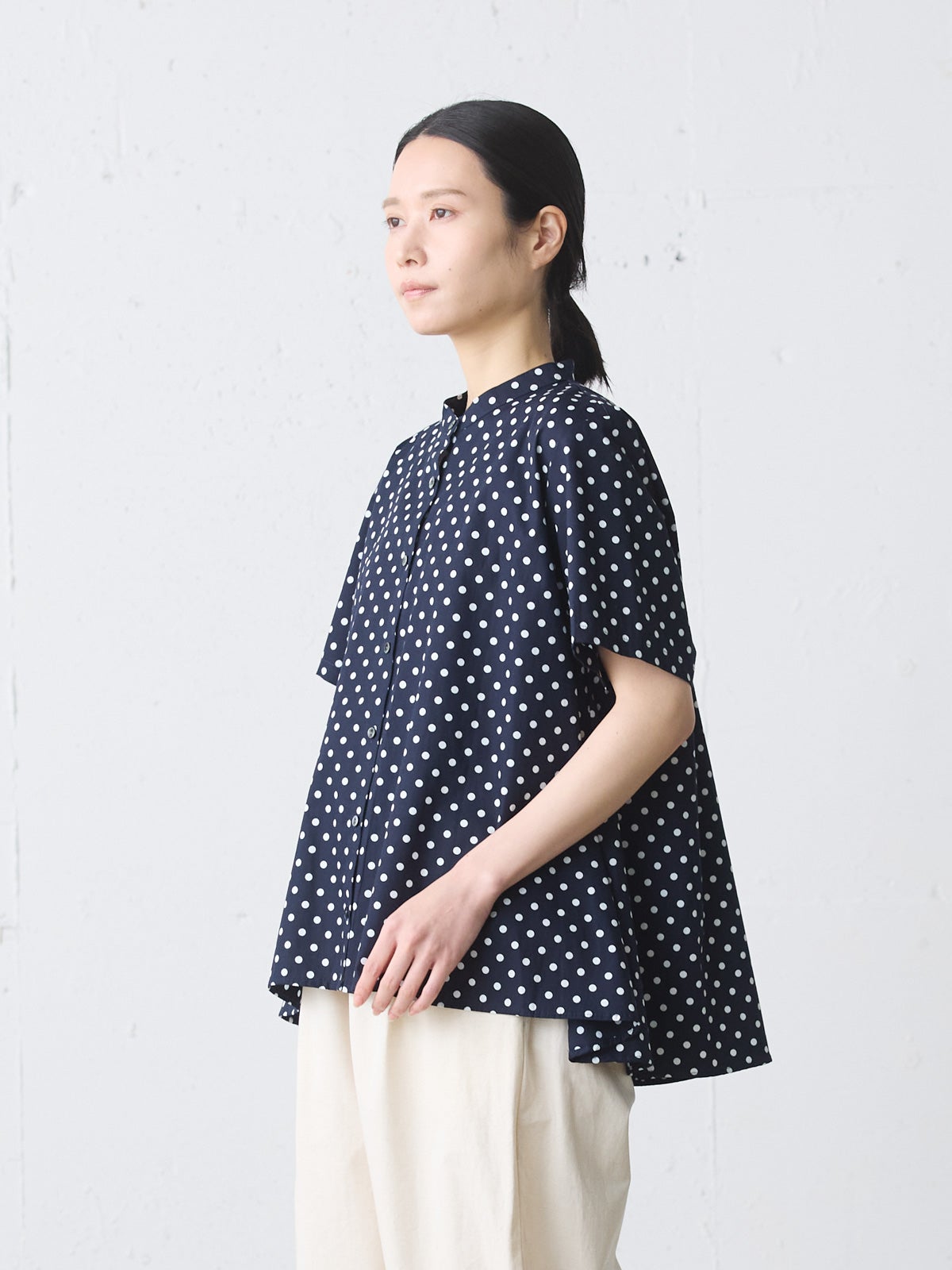 MidiUmi ハーフスリーブドット柄Aラインシャツ｜ MARcourt ONLINE