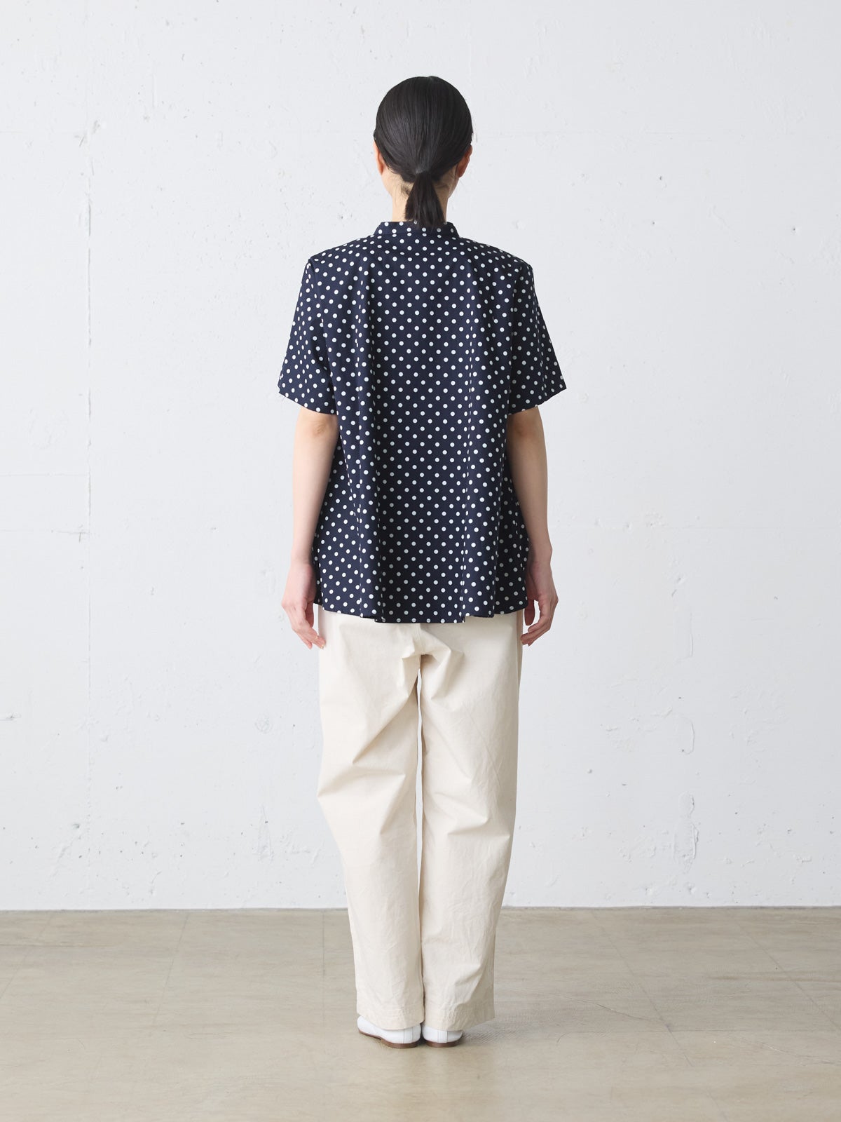 MidiUmi ハーフスリーブドット柄Aラインシャツ｜ MARcourt ONLINE