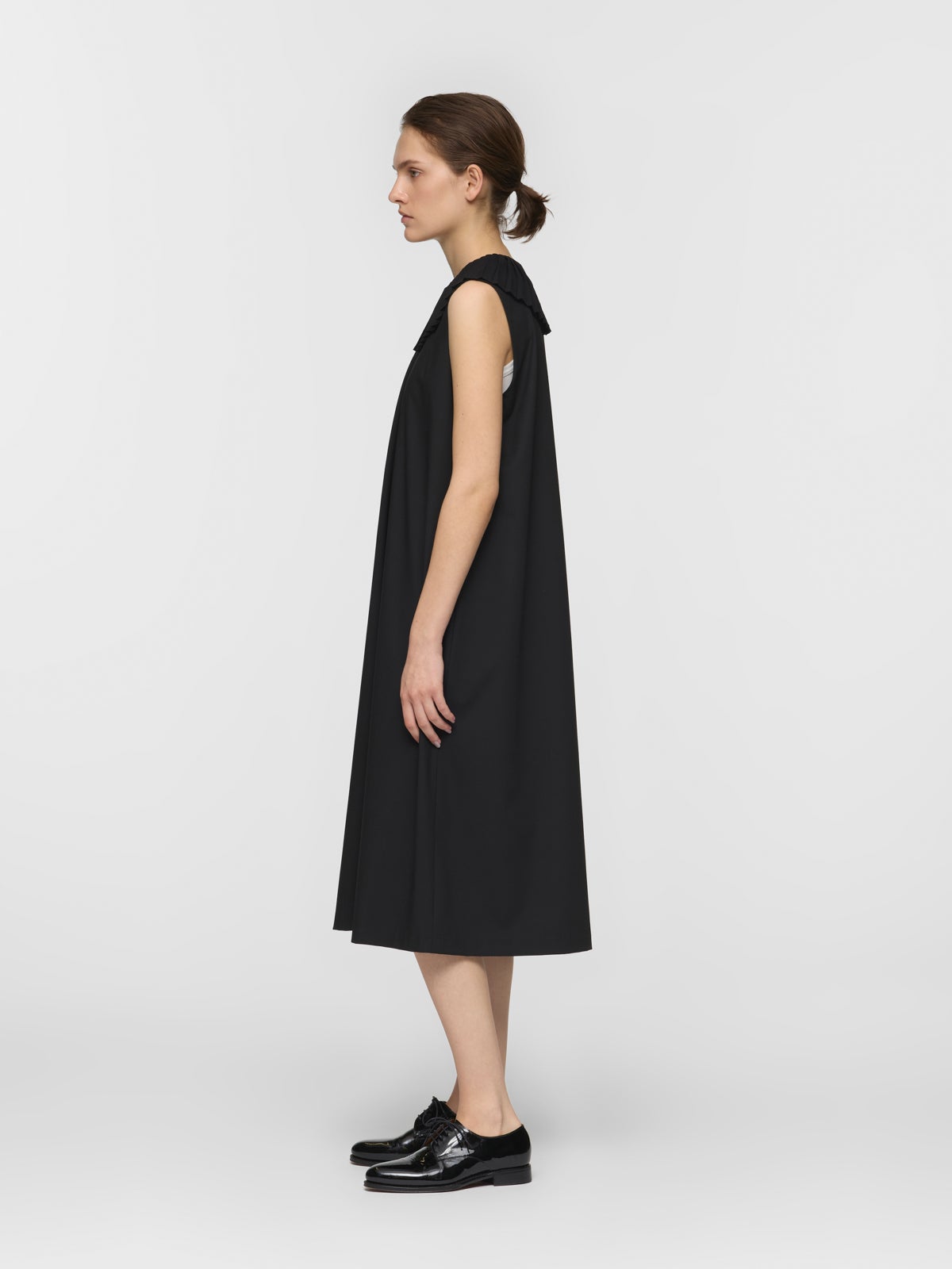 mizuiro ind プリーツカラーノースリーブワンピース｜ MARcourt ONLINE