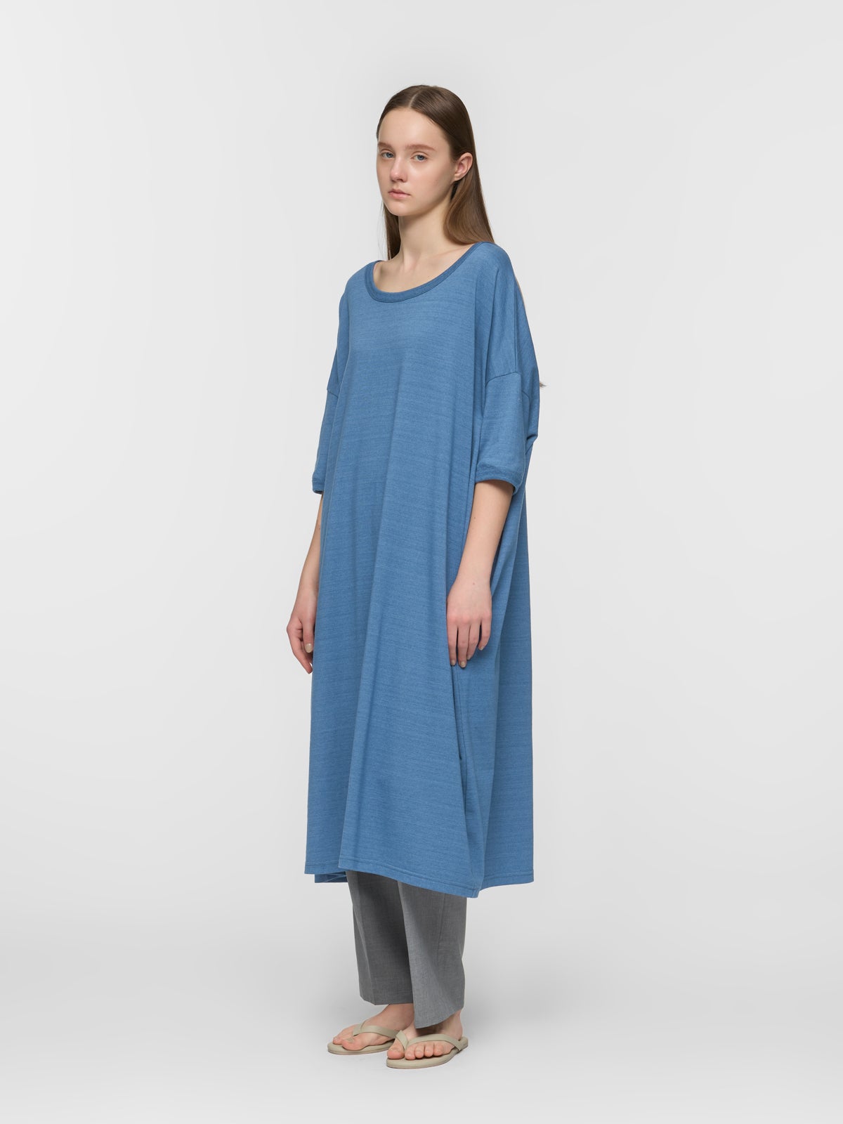mizuiro ind　ワンピース mizuiro ind クルーネックワイドワンピース｜ MARcourt ONLINE STORE