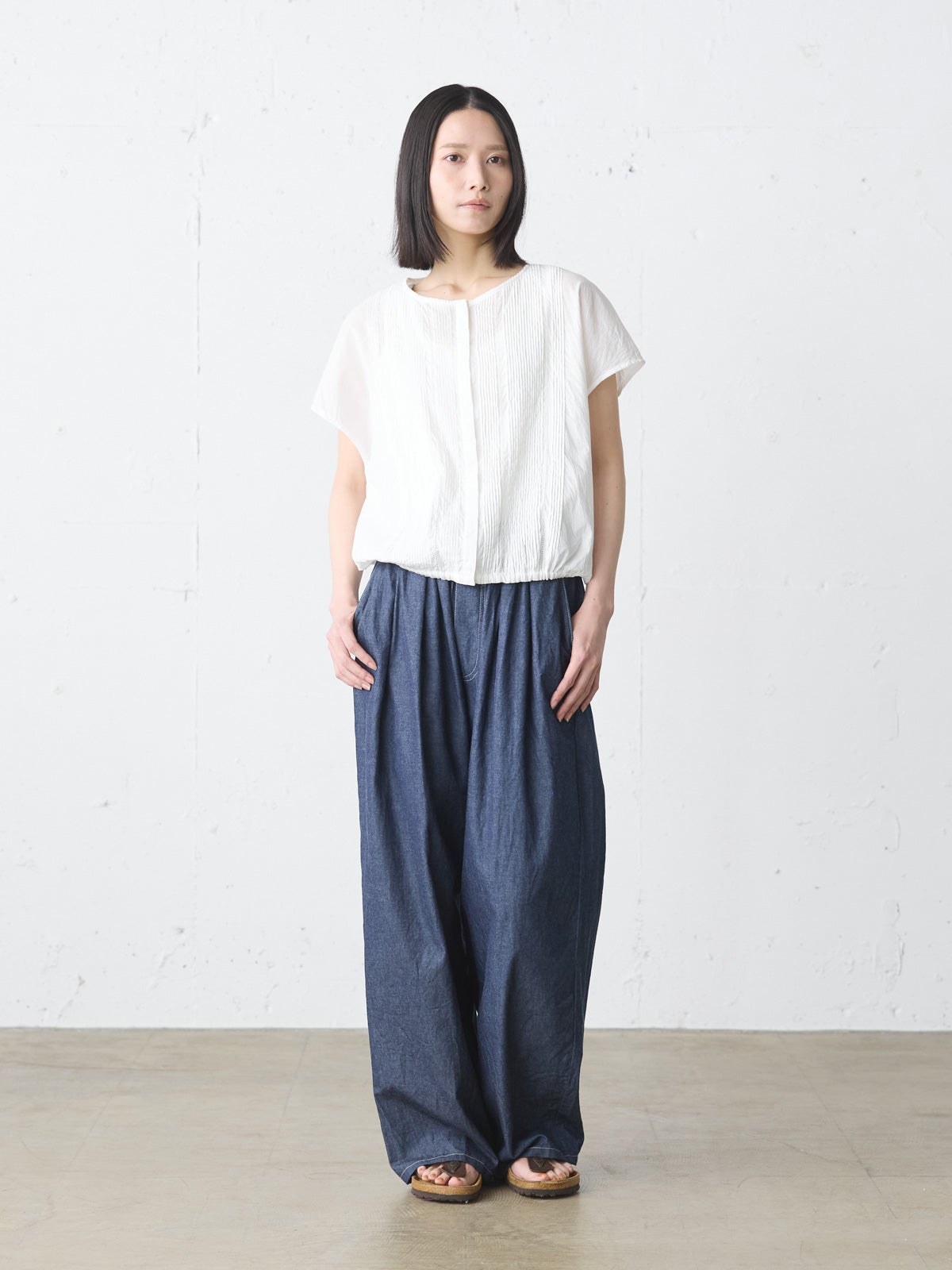 MidiUmi デニムタックワイドイージーパンツ｜ MARcourt ONLINE STORE