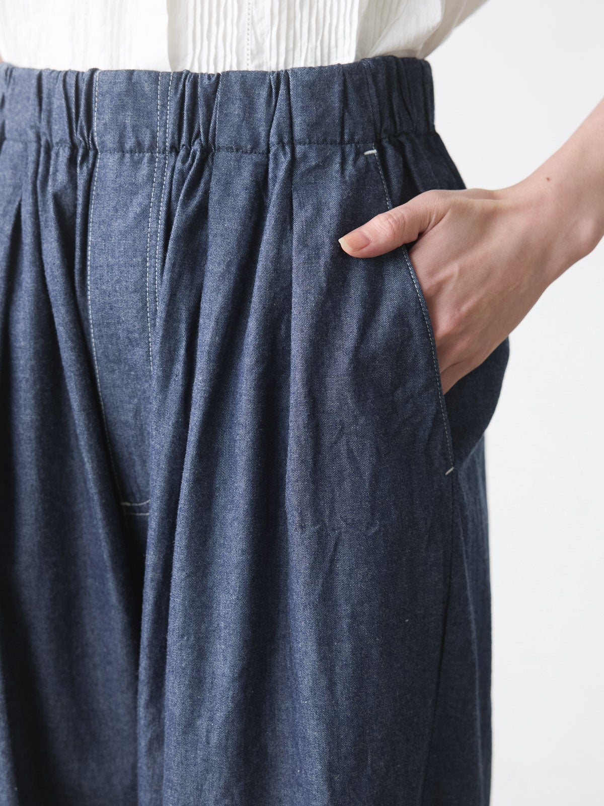 MidiUmi デニムタックワイドイージーパンツ｜ MARcourt ONLINE STORE