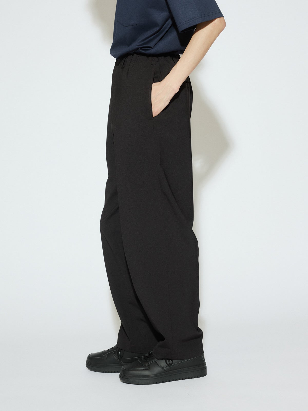 MIDIUMISOLID Men's リラックステーパードパンツ｜ MARcourt ONLINE