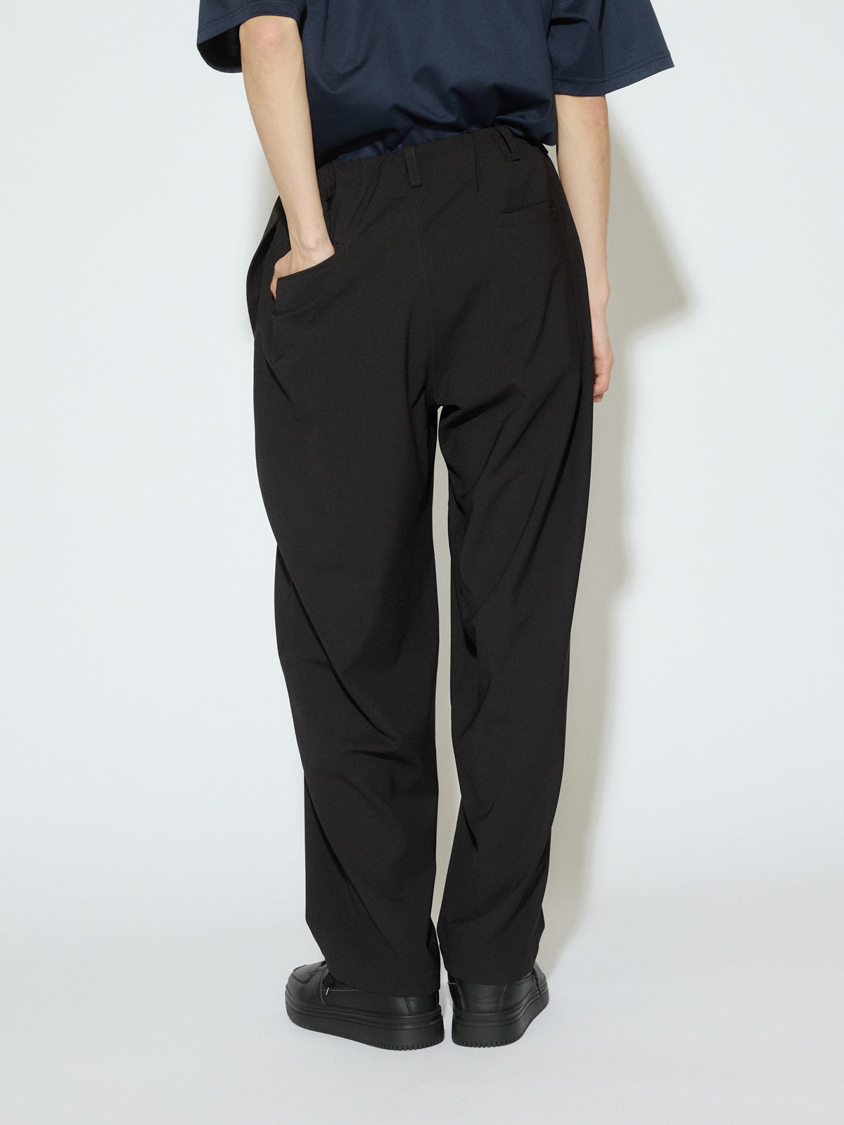 MIDIUMISOLID Men's リラックステーパードパンツ｜ MARcourt ONLINE