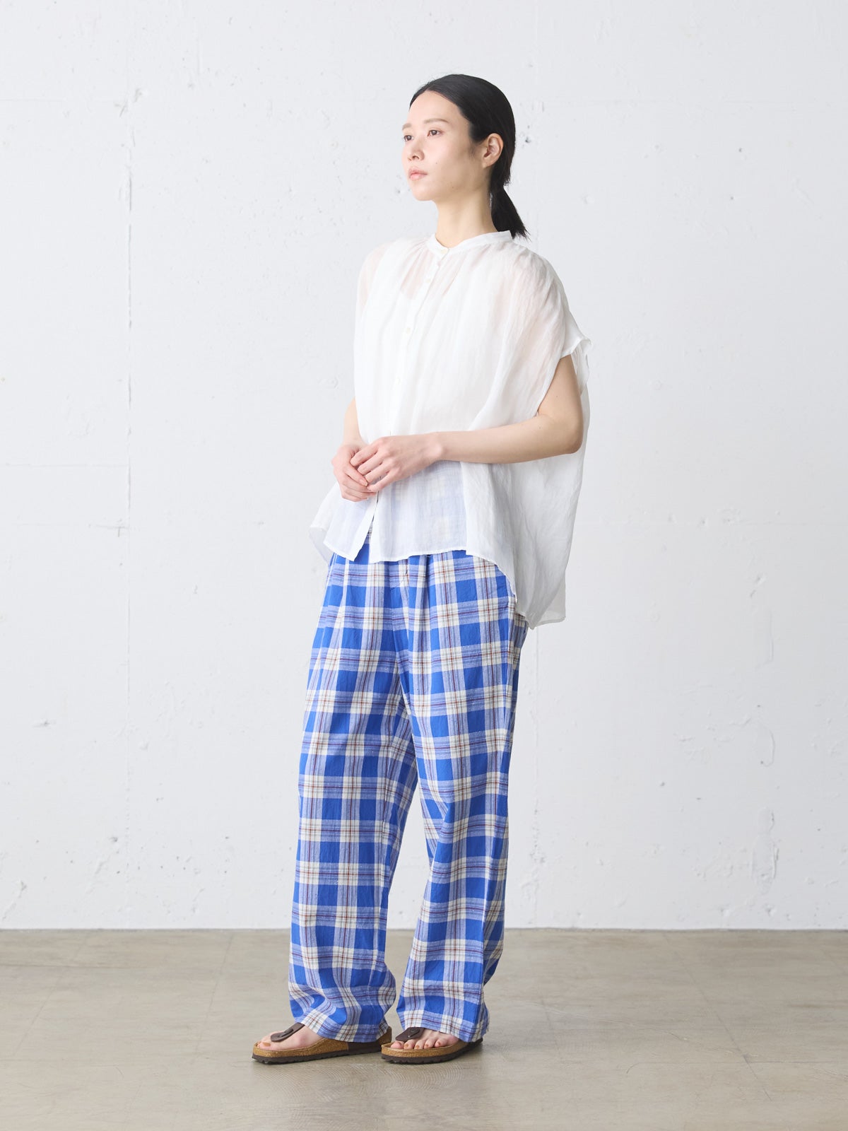 MidiUmi ラミーギャザーノースリーブシャツ｜ MARcourt ONLINE STORE
