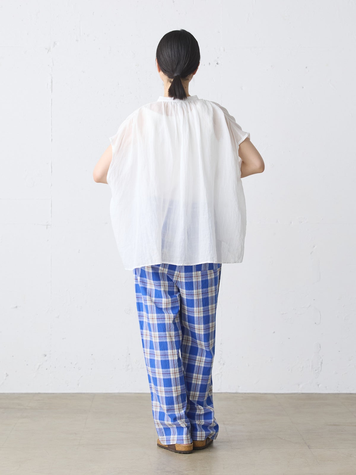 MidiUmi ラミーギャザーノースリーブシャツ｜ MARcourt ONLINE STORE